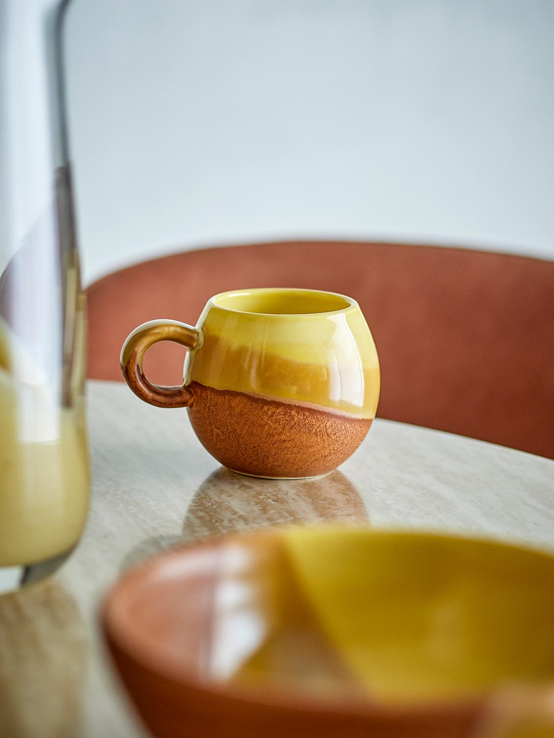 Paula Tasse, Gelb, Steingut in Yellow präsentiert im Onlineshop von KAQTU Design AG. Tasse ist von Bloomingville