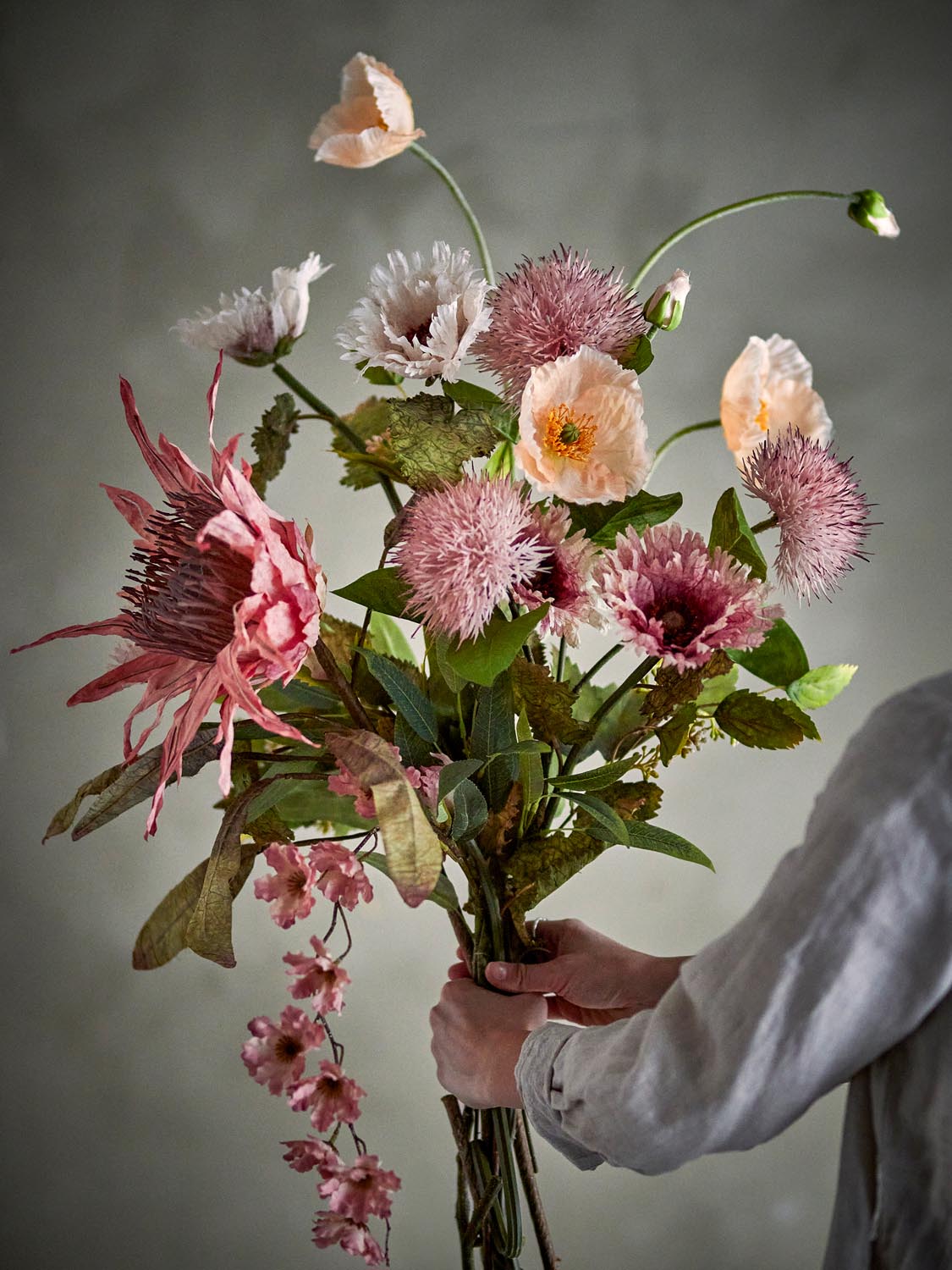 Dust Blumenstrauß, Rose, Künstliche Blumen in Rose präsentiert im Onlineshop von KAQTU Design AG. Kunstpflanze ist von Bloomingville