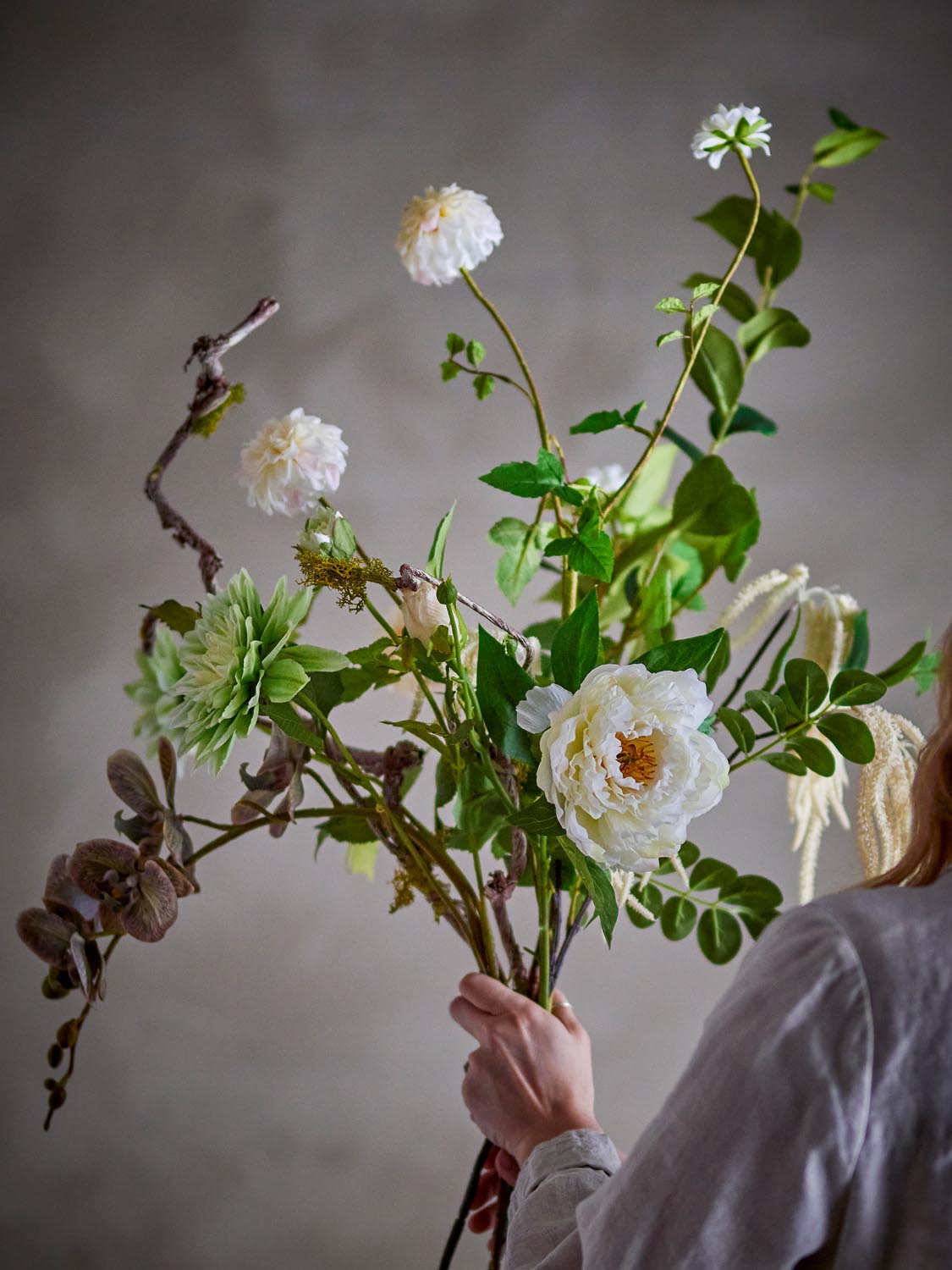 Rise Blumenstrauß, Weiß, Künstliche Blumen in White präsentiert im Onlineshop von KAQTU Design AG. Kunstpflanze ist von Bloomingville