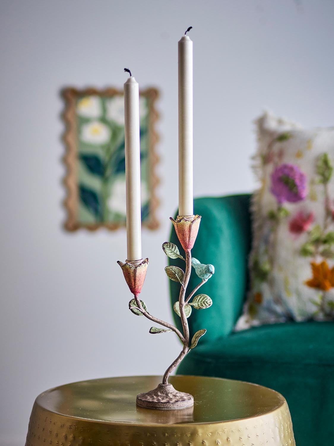 Zaina Kerzenhalter, Bunt, Metall in Multi präsentiert im Onlineshop von KAQTU Design AG. Kerzenständer ist von Creative Collection