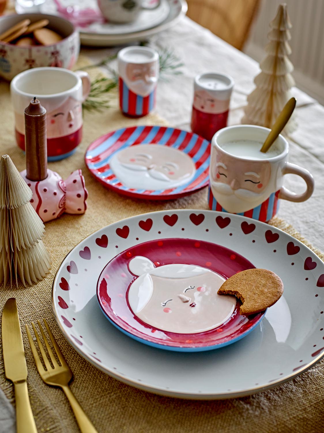 Maiano Kerzenhalter, Rose, Keramik in Rose präsentiert im Onlineshop von KAQTU Design AG. Kerzenständer ist von Bloomingville