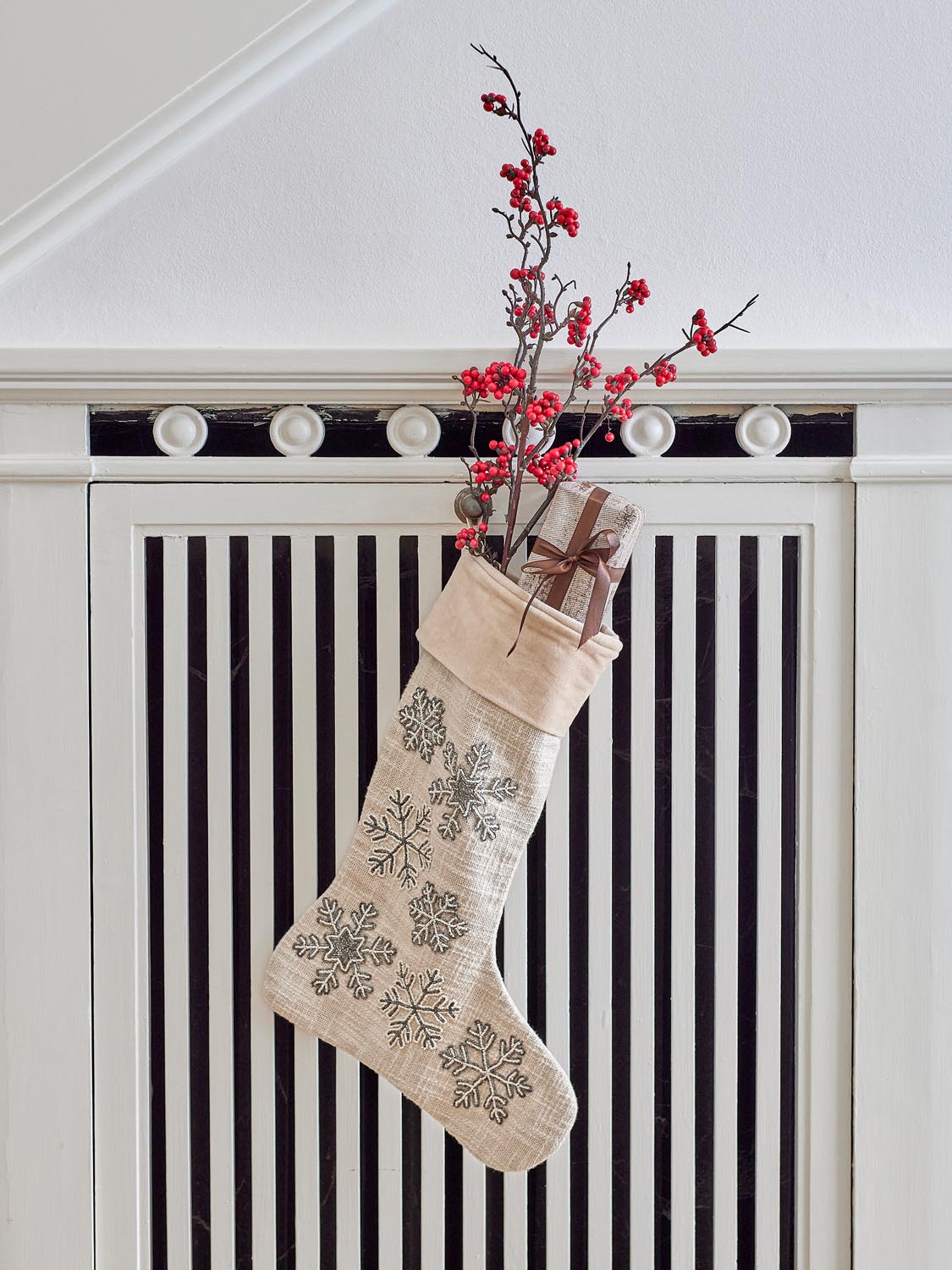 Ahsan Deko, Weiß, Baumwolle in White präsentiert im Onlineshop von KAQTU Design AG. Kunstgegenstände ist von Bloomingville