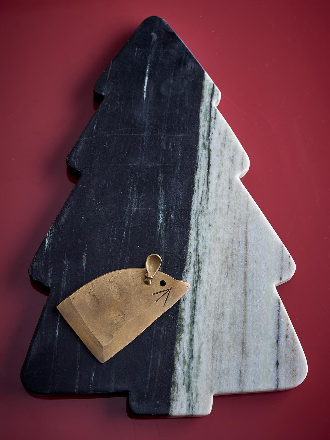 Diya Schneidebrett, Schwarz, Marmor in Black präsentiert im Onlineshop von KAQTU Design AG. Schneidbrett ist von Bloomingville