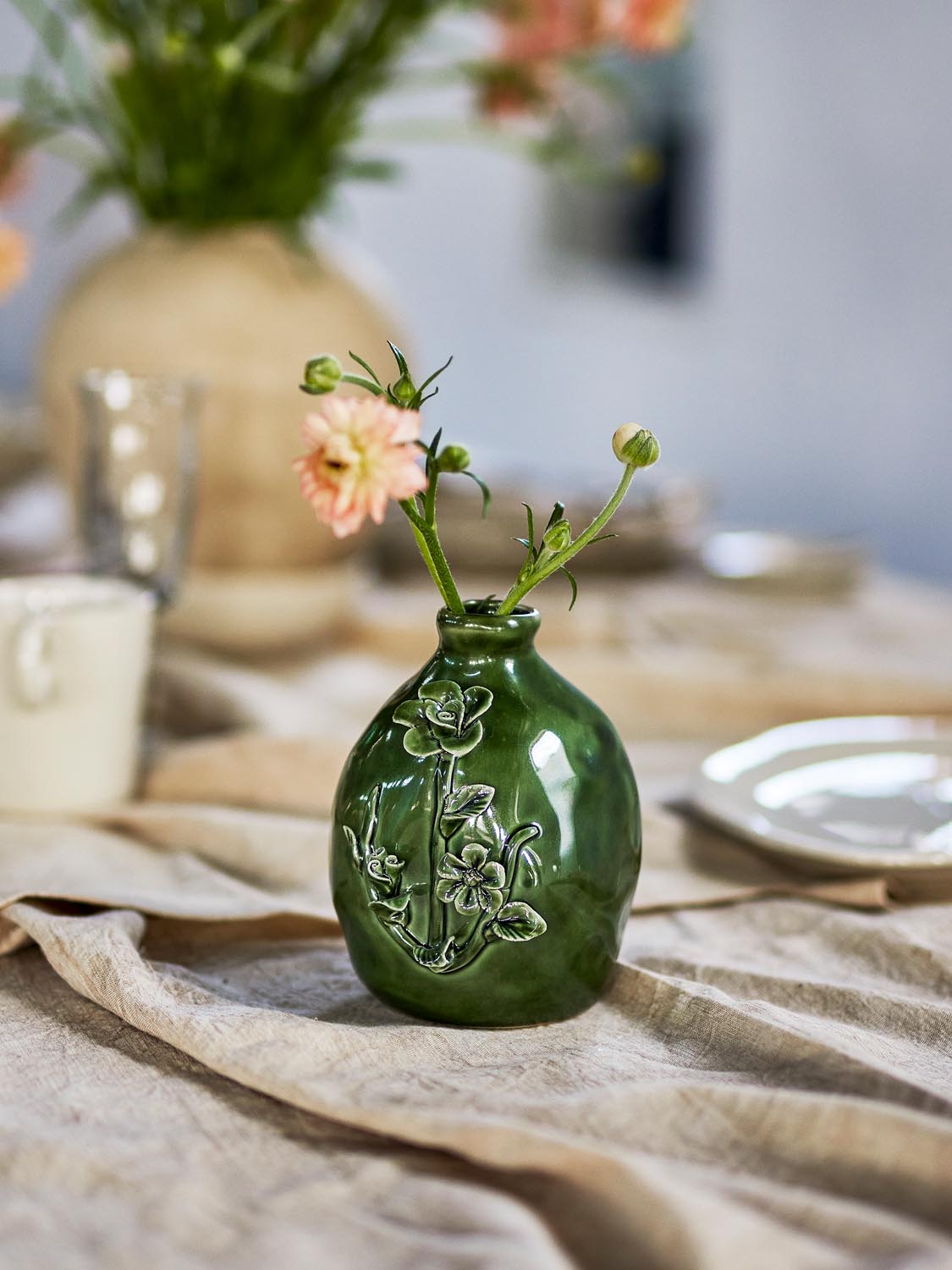 Ramia Vase, Grün, Steingut in Green präsentiert im Onlineshop von KAQTU Design AG. Vase ist von Creative Collection