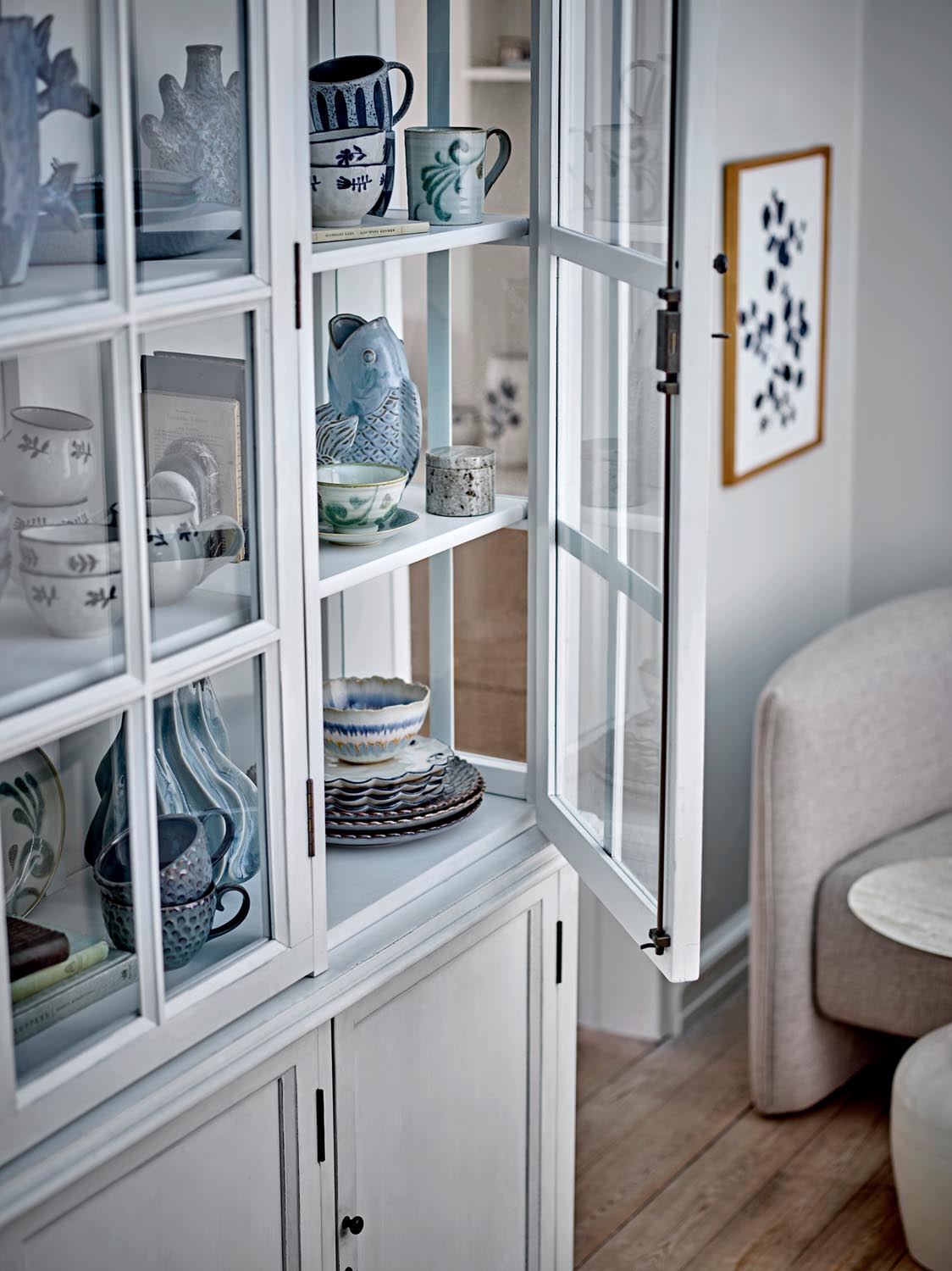Bethany Becher, Bunt, Steingut in Multi präsentiert im Onlineshop von KAQTU Design AG. Tasse ist von Creative Collection