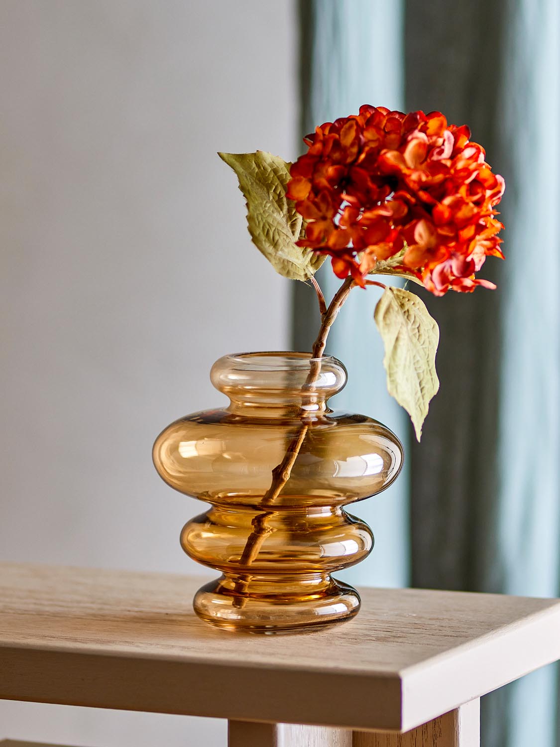 Kayn Vase, Gelb, Glas in Yellow präsentiert im Onlineshop von KAQTU Design AG. Vase ist von Bloomingville