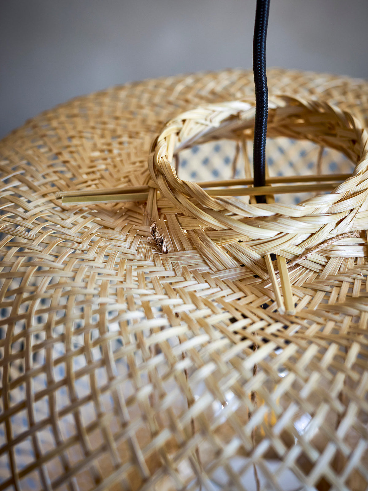 Rodi Hängeleuchte, Natur, Bambus in Nature präsentiert im Onlineshop von KAQTU Design AG. Pendelleuchte ist von Bloomingville