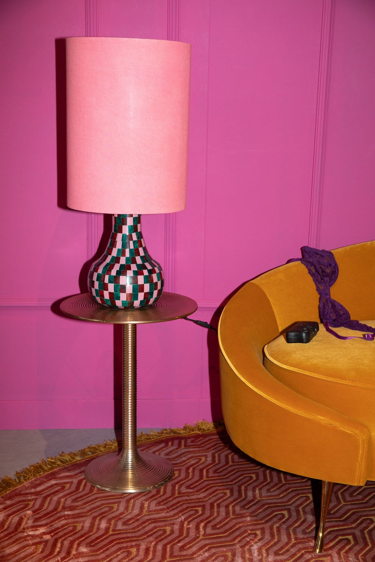 N'ayez pas peur de la couleur - Lampe de table rose