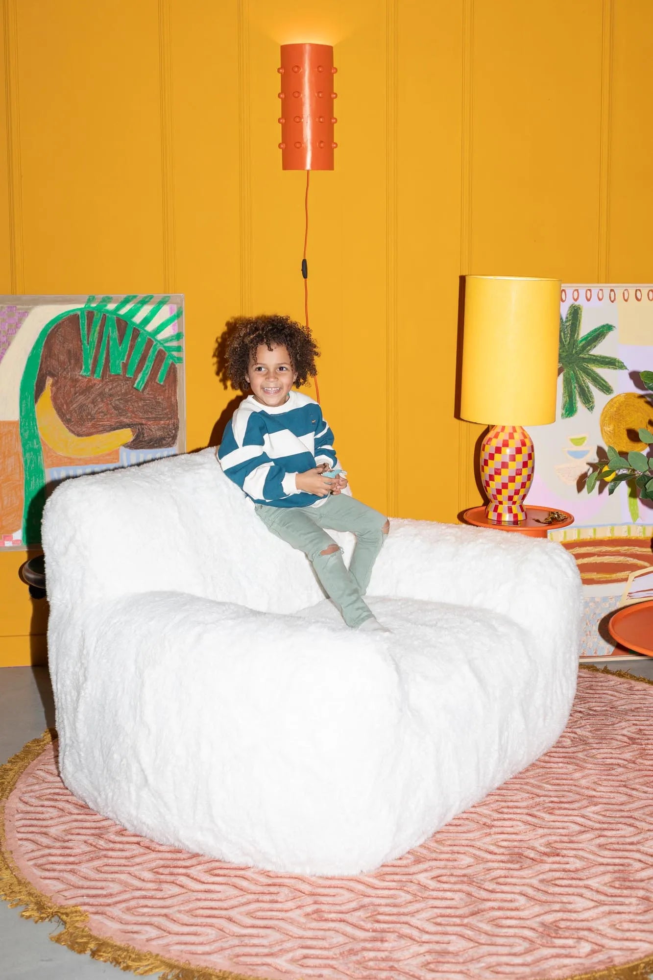 Lounge Stuhl Cuddle the Yeti in Offwhite präsentiert im Onlineshop von KAQTU Design AG. Sessel ist von Bold Monkey