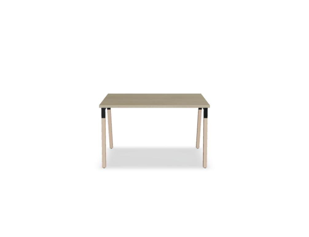 Ogi W BOW22 - Schreibtisch in Honigeiche präsentiert im Onlineshop von KAQTU Design AG. Schreibtisch ist von Mdd