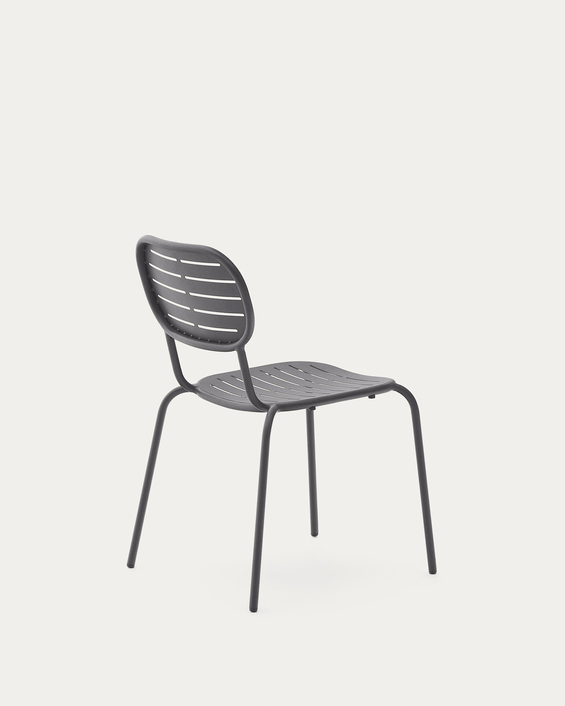 Outdoor-Stuhl Brai aus verzinktem Stahl, stapelbar, in elegantem Dunkelgrau, ideal für Garten, Terrasse und stilvolle Außenbereiche.