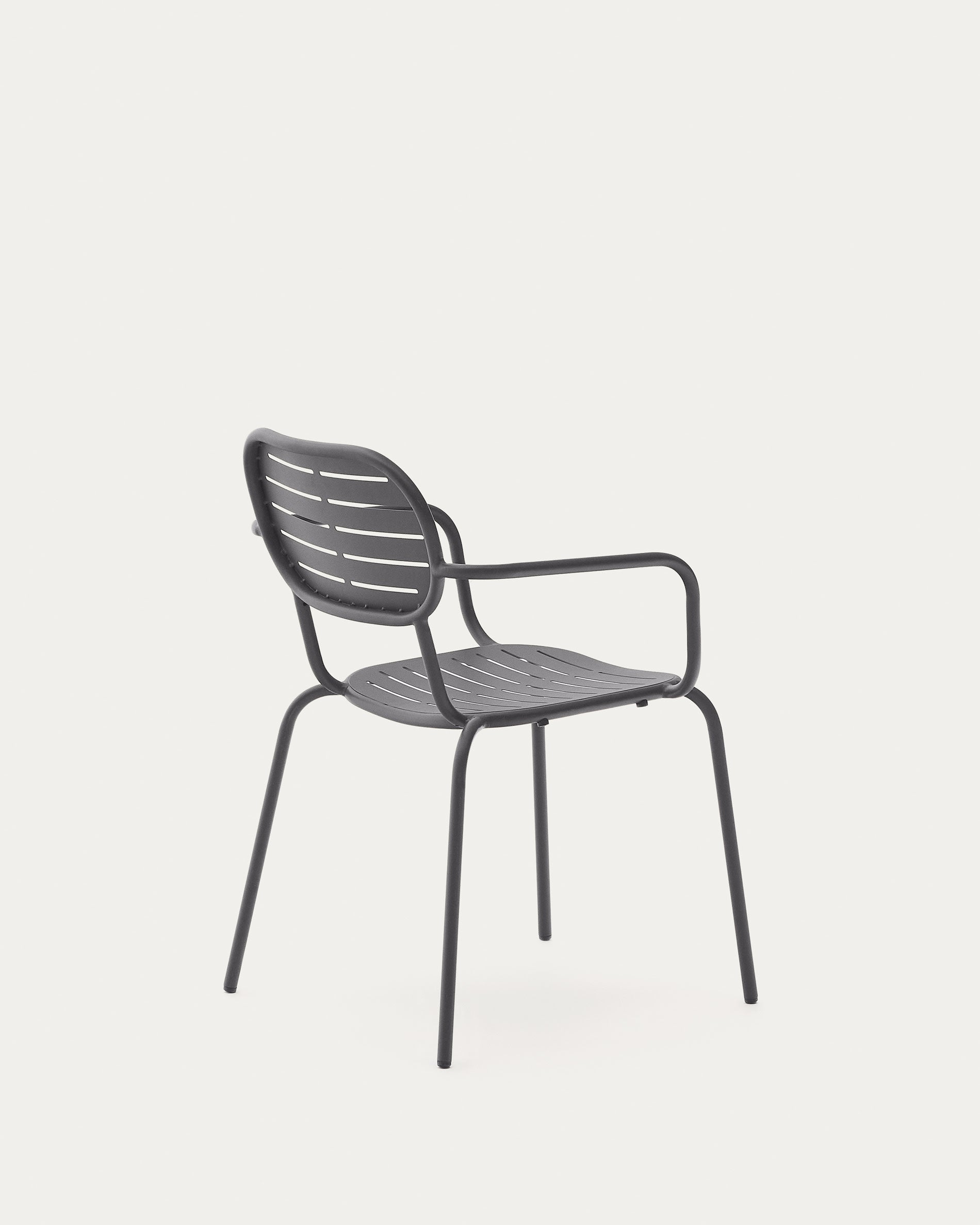 Stapelbarer Outdoor-Stuhl Brai aus langlebigem, dunkelgrauem Stahl mit Armlehnen, perfekt für Garten und Terrasse.
