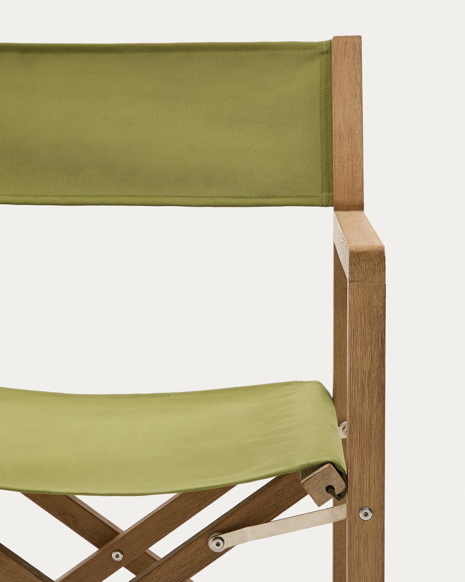 Outdoor-Klappstuhl Vilara in Grün aus massivem Akazienholz FSC 100% in Grün präsentiert im Onlineshop von KAQTU Design AG. Gartenstuhl ist von Kave Home