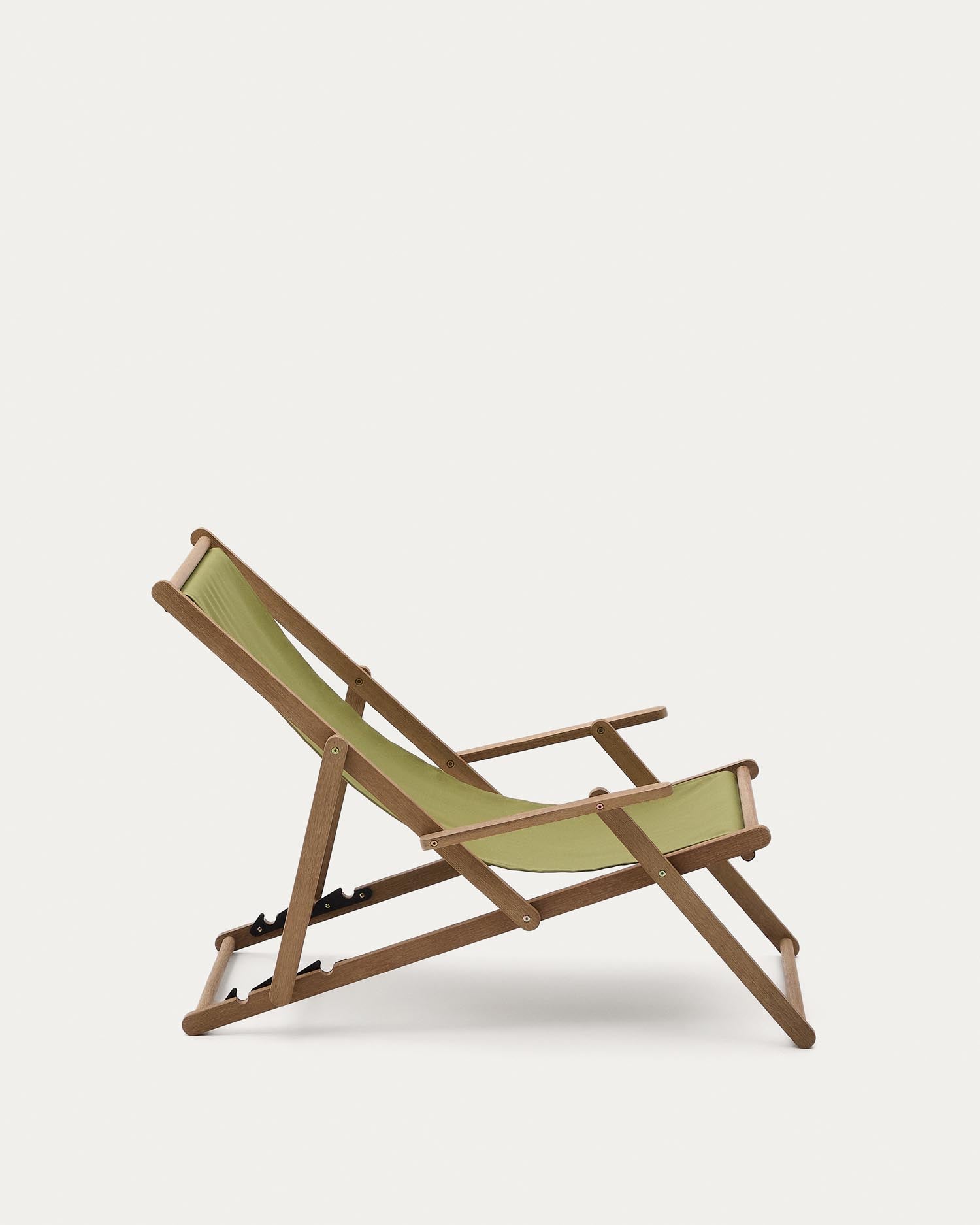 Klappbarer Outdoor-Liegestuhl Vilara in Grün aus massivem Akazienholz FSC 100% in Grün präsentiert im Onlineshop von KAQTU Design AG. Liegestuhl ist von Kave Home