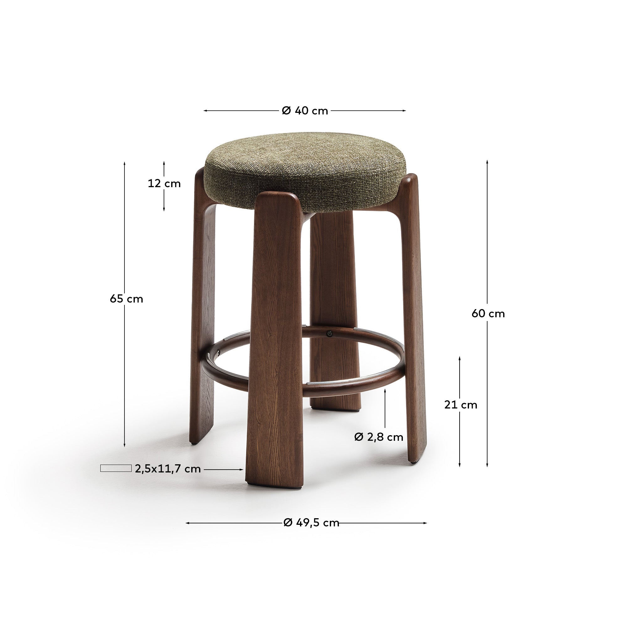 Hocker Granite, schwer entflammbar, aus grüner Chenille und massivem Eschenholz mit nussbaumfarbenem Finish, FSC 100 %, 65 cm in Grün präsentiert im Onlineshop von KAQTU Design AG. Barhocker ist von Kave Home