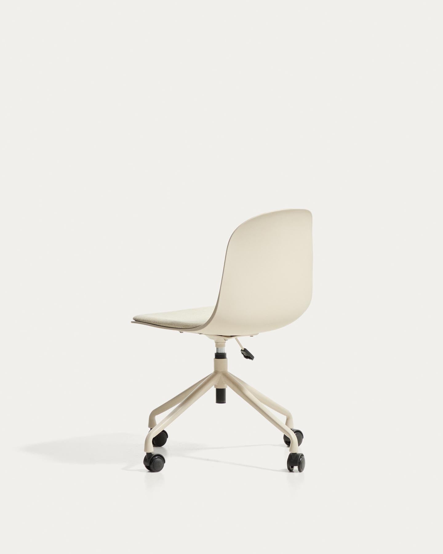 Schreibtischstuhl Debari mit Chenille-Kissen und Stahlbeinen mit beigem Finish  in Beige präsentiert im Onlineshop von KAQTU Design AG. Bürostuhl ist von Kave Home