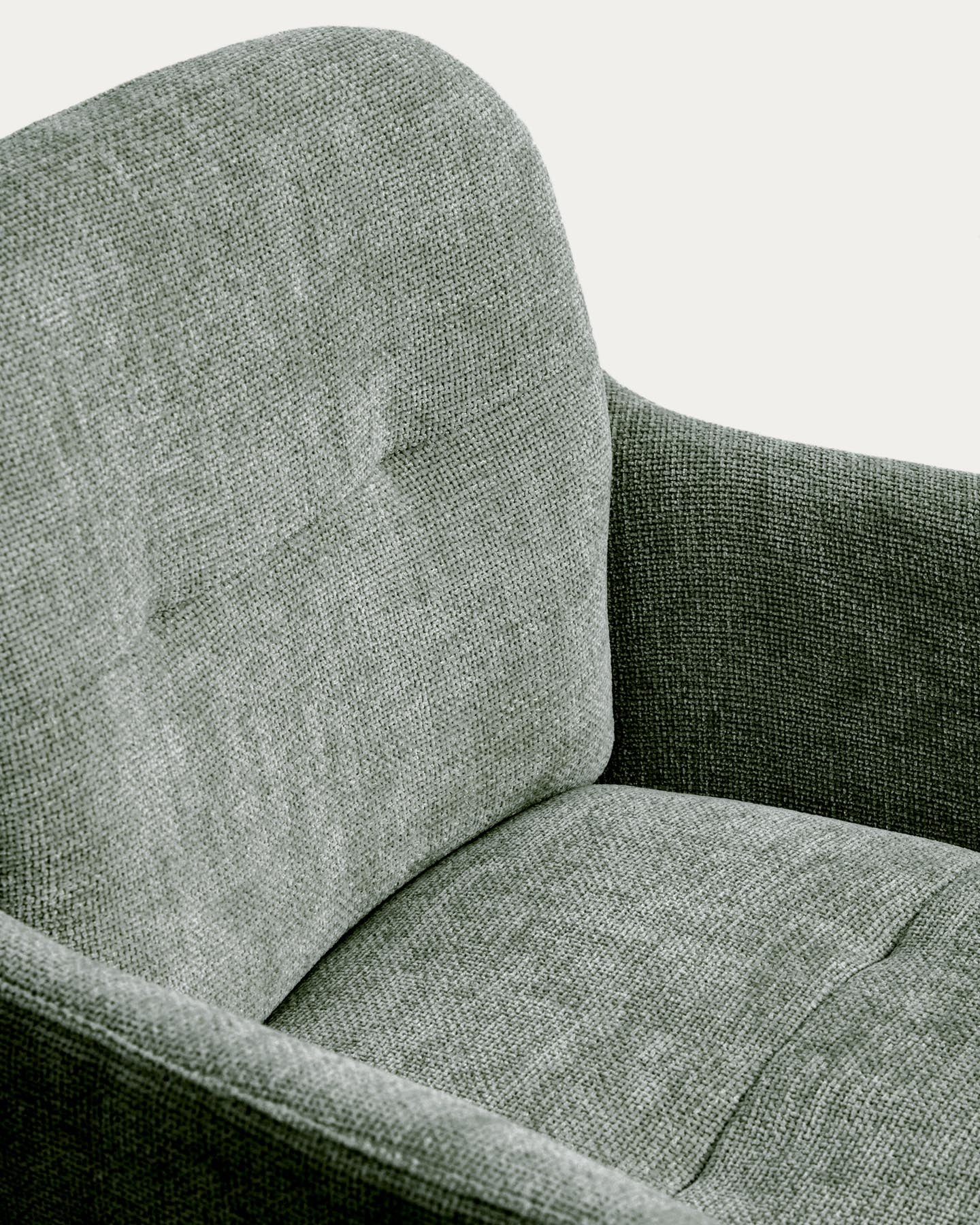 Drehhocker Lexa mit grüner Chenille und Stahlbeinen mit grünem Finish in Grün präsentiert im Onlineshop von KAQTU Design AG. Barhocker ist von Kave Home