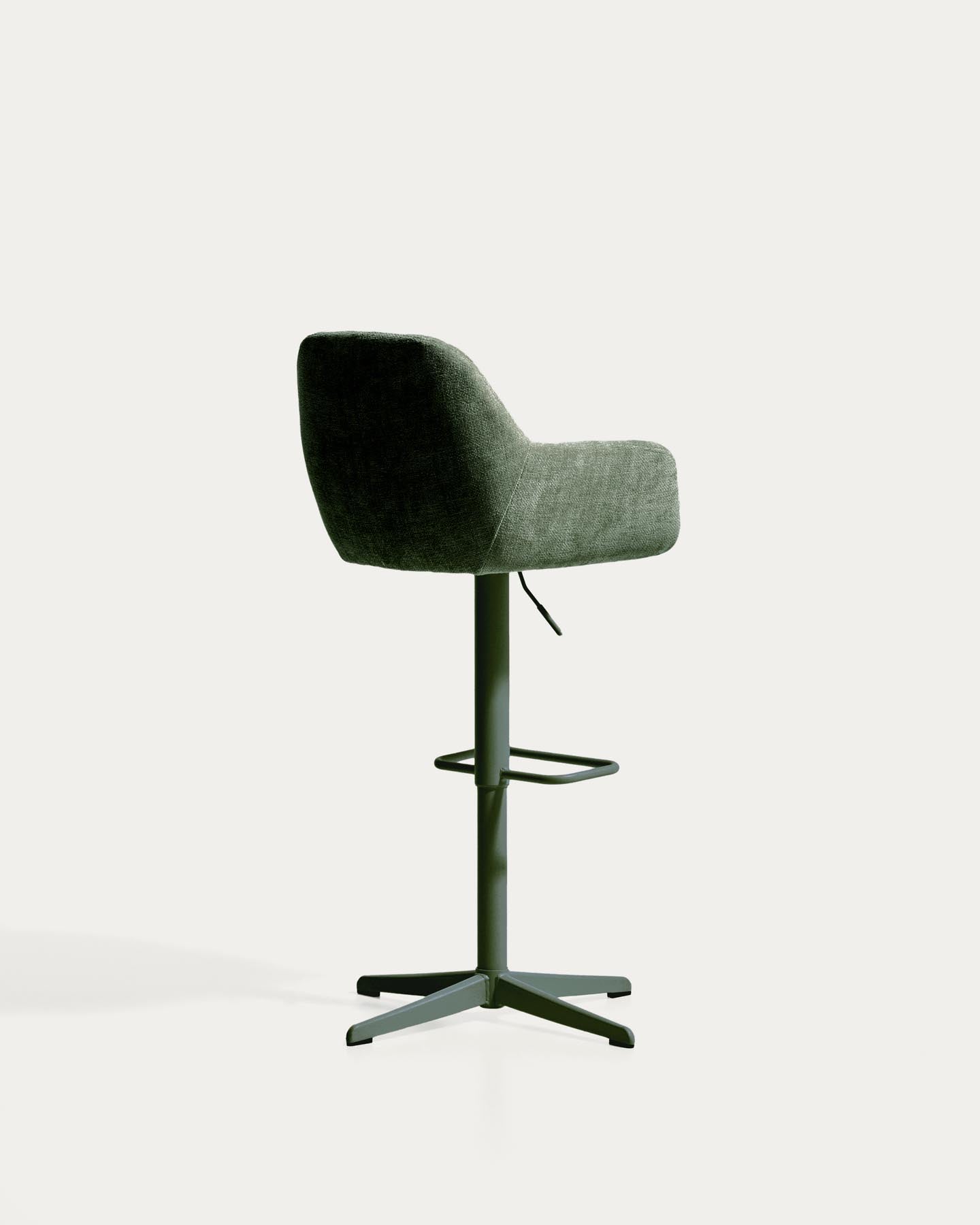 Drehhocker Dorina mit grüner Chenille und Stahlbeinen mit grünem Finish in Grün präsentiert im Onlineshop von KAQTU Design AG. Barhocker ist von Kave Home