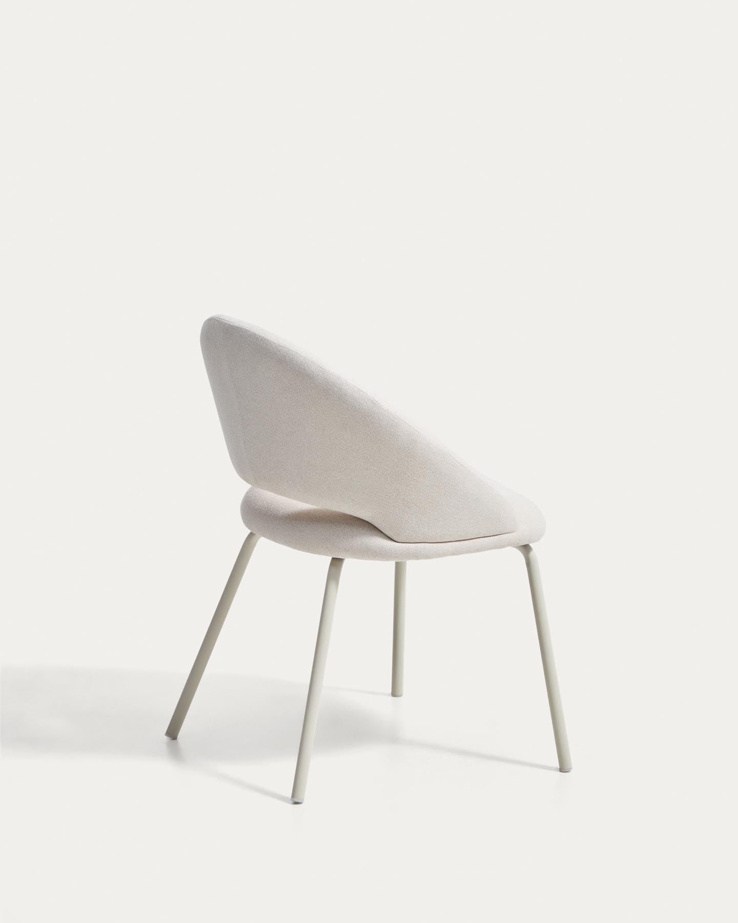 Stuhl Bonali mit beiger Chenille und beigen Metallbeinen, FSC Mix Credit in Beige präsentiert im Onlineshop von KAQTU Design AG. Stuhl ist von Kave Home