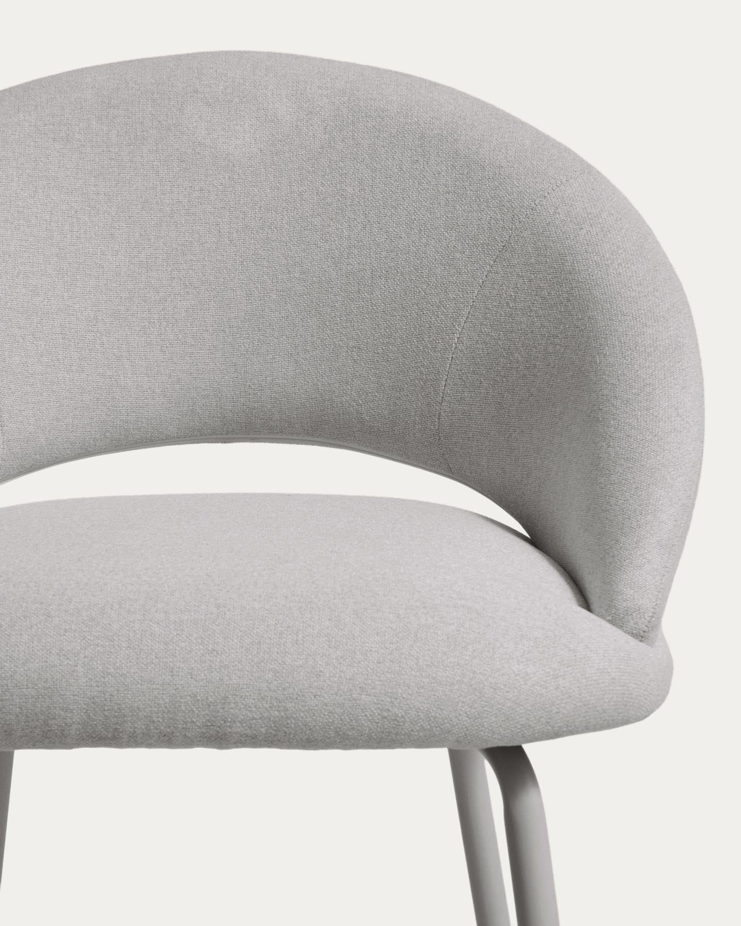 Hocker Bonali mit grauer Chenille und Beinen aus grauem Metall, FSC Mix Credit, 65 cm in Grau präsentiert im Onlineshop von KAQTU Design AG. Barhocker ist von Kave Home