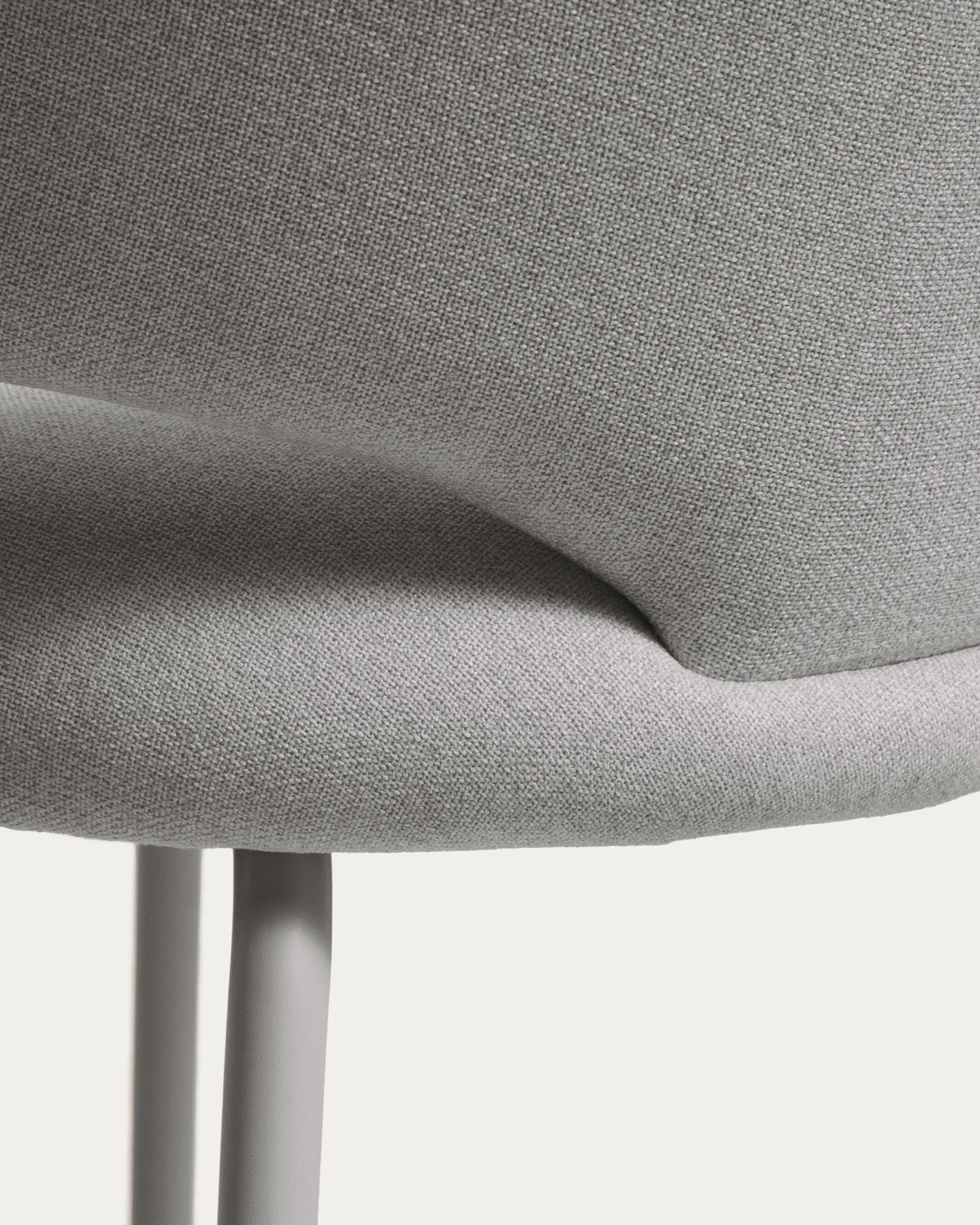 Hocker Bonali mit grauer Chenille und Beinen aus grauem Metall, FSC Mix Credit, 65 cm in Grau präsentiert im Onlineshop von KAQTU Design AG. Barhocker ist von Kave Home
