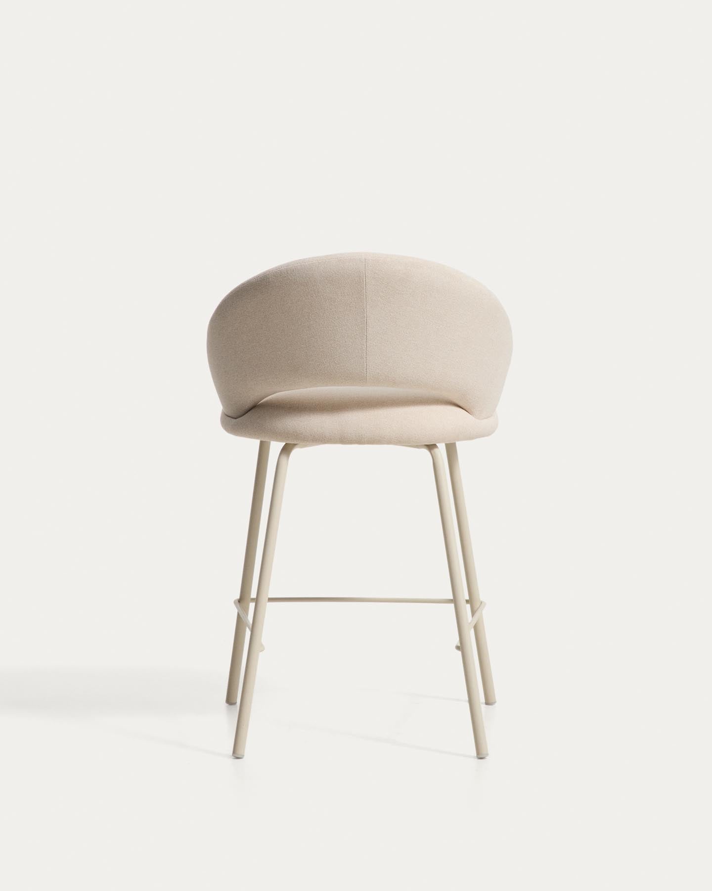 Hocker Bonali mit beiger Chenille und beigen Metallbeinen, FSC Mix Credit, 65 cm in Beige präsentiert im Onlineshop von KAQTU Design AG. Barhocker ist von Kave Home