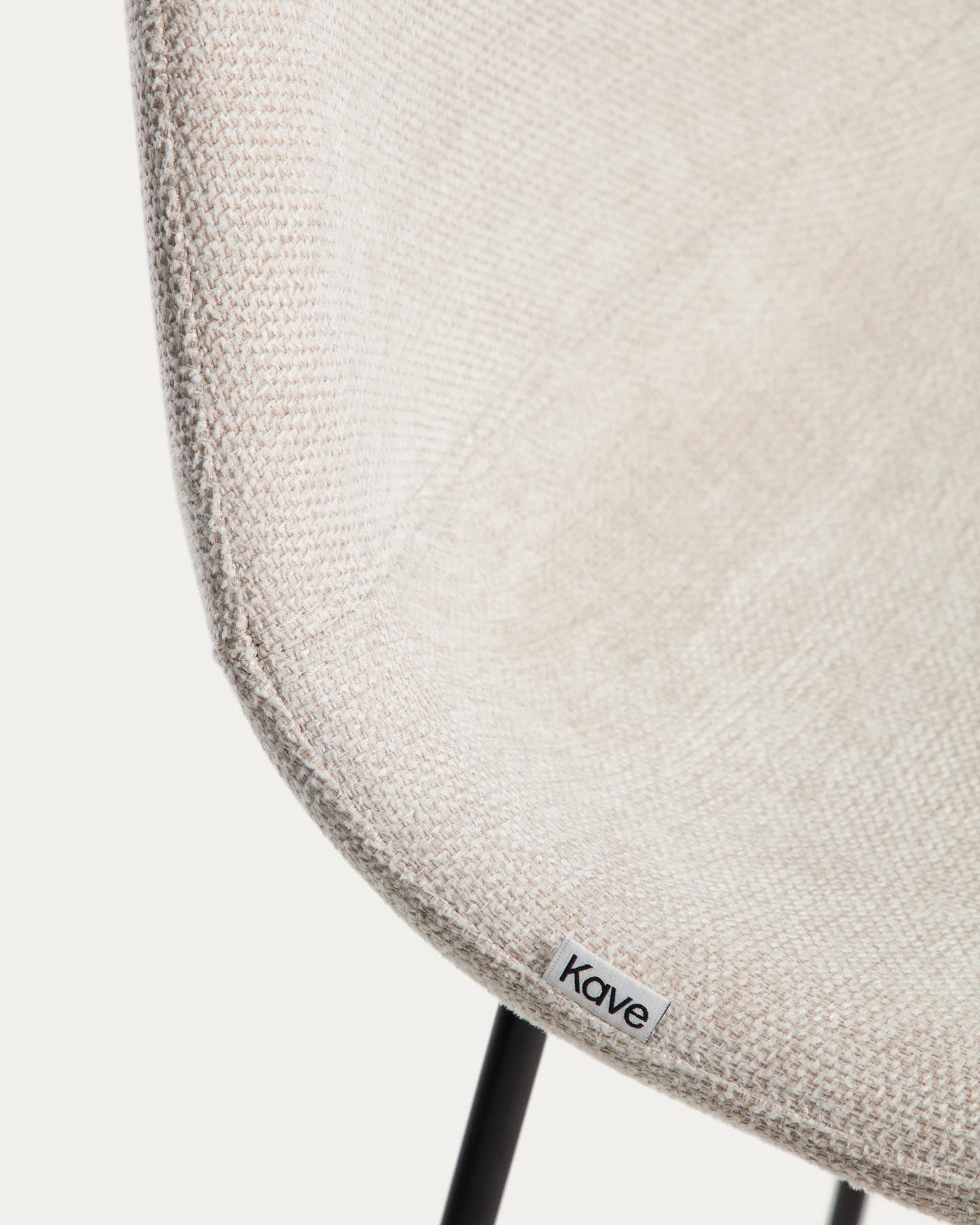 Hocker Zahara mit beiger Chenille und Stahlbeinen mit schwarzem Finish, 76 cm, FSC 100 % in Beige präsentiert im Onlineshop von KAQTU Design AG. Barhocker ist von Kave Home