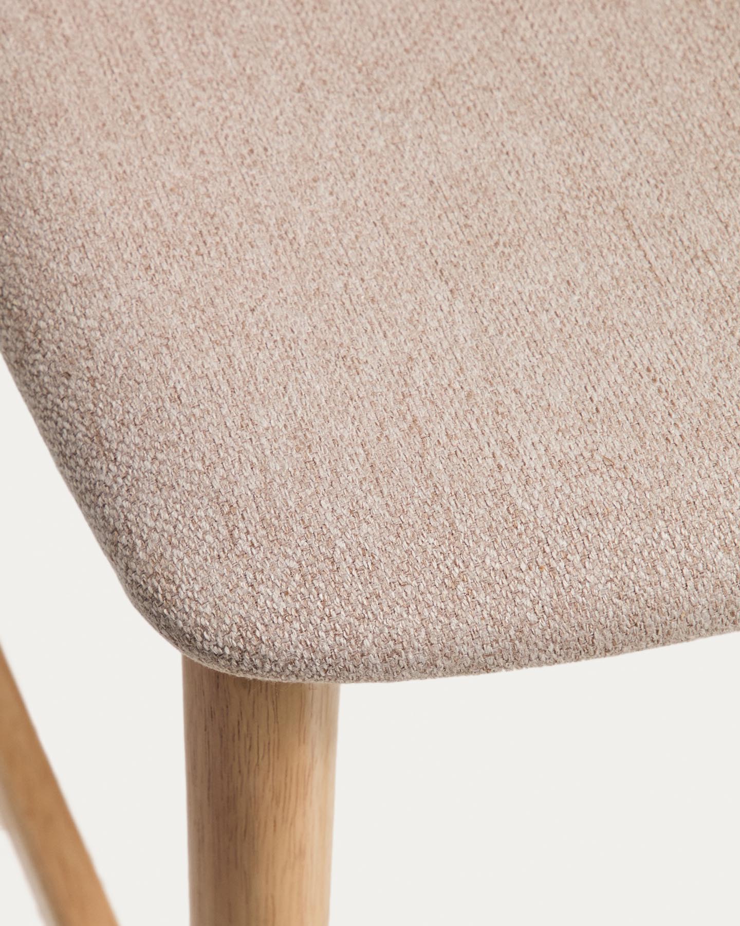 Hocker Evera mit Rückenlehne aus Eichenfurnier mit naturfarbenem Finish und beiger Chenille, 65 cm in Braun präsentiert im Onlineshop von KAQTU Design AG. Barhocker ist von Kave Home