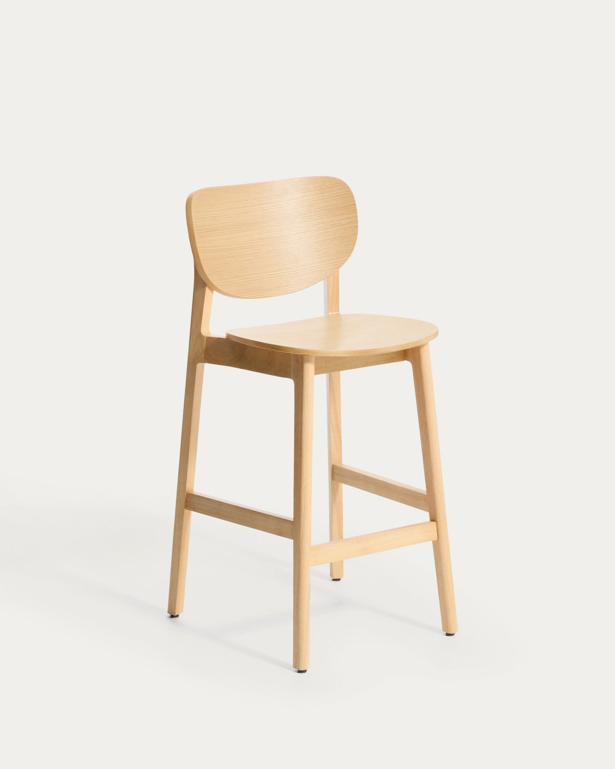 Hocker Ludara aus Eichenfurnier, 65 cm in Beige präsentiert im Onlineshop von KAQTU Design AG. Barhocker ist von Kave Home