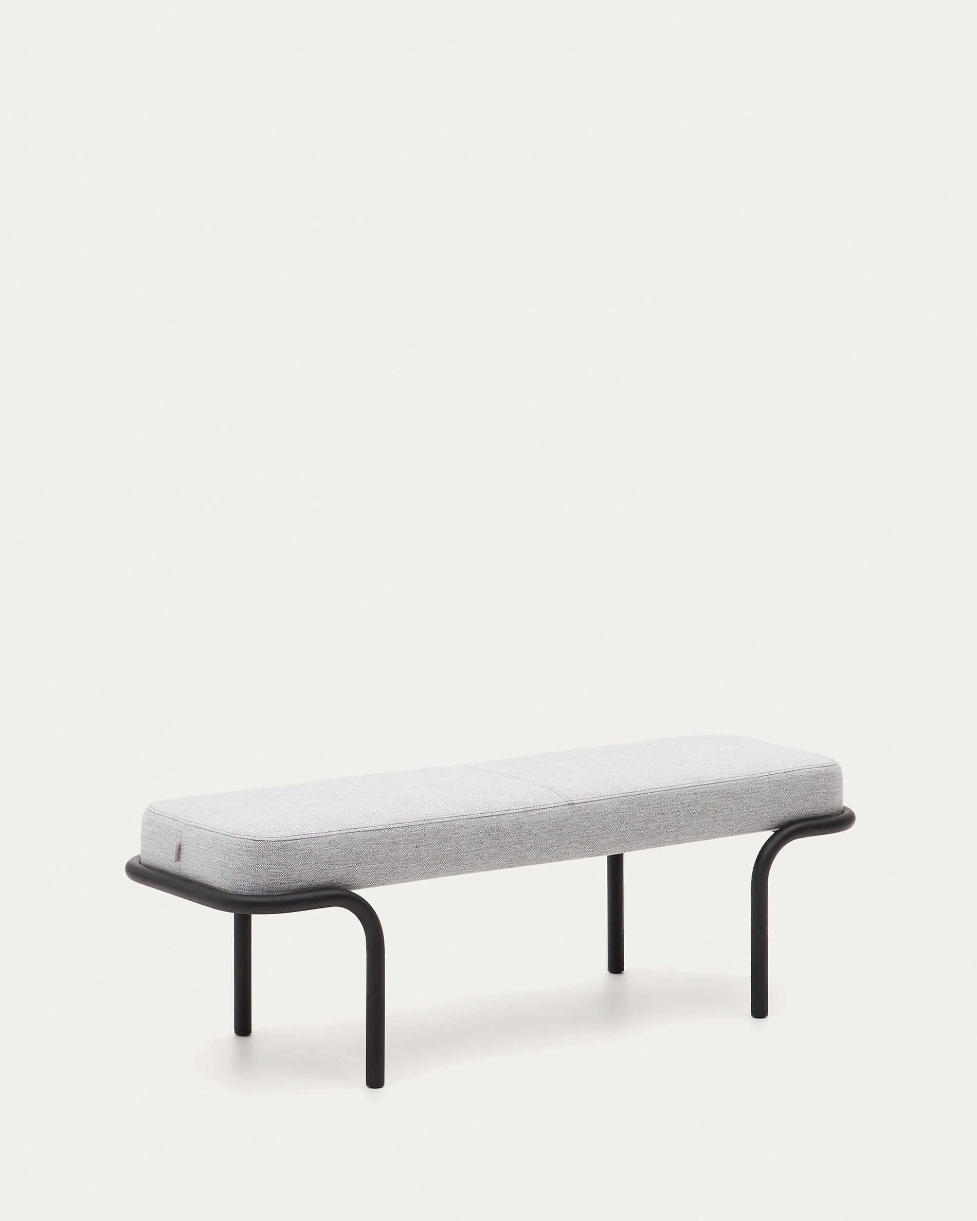 Stilvolle Polsterbank mit grauem Stoffbezug und robustem schwarzen Metallrahmen, perfekt für zeitgemässe Wohnräume, 130 cm Länge.
