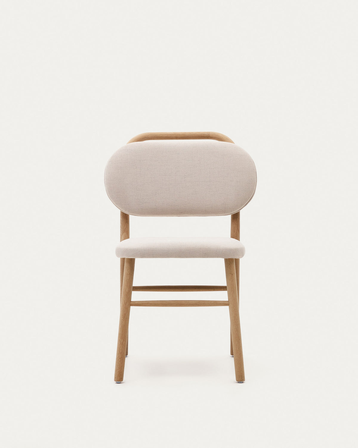 Helda Stuhl aus beiger Chenille und massivem Eichenholz FSC Mix Credit in Beige, Natur präsentiert im Onlineshop von KAQTU Design AG. Stuhl ist von Kave Home
