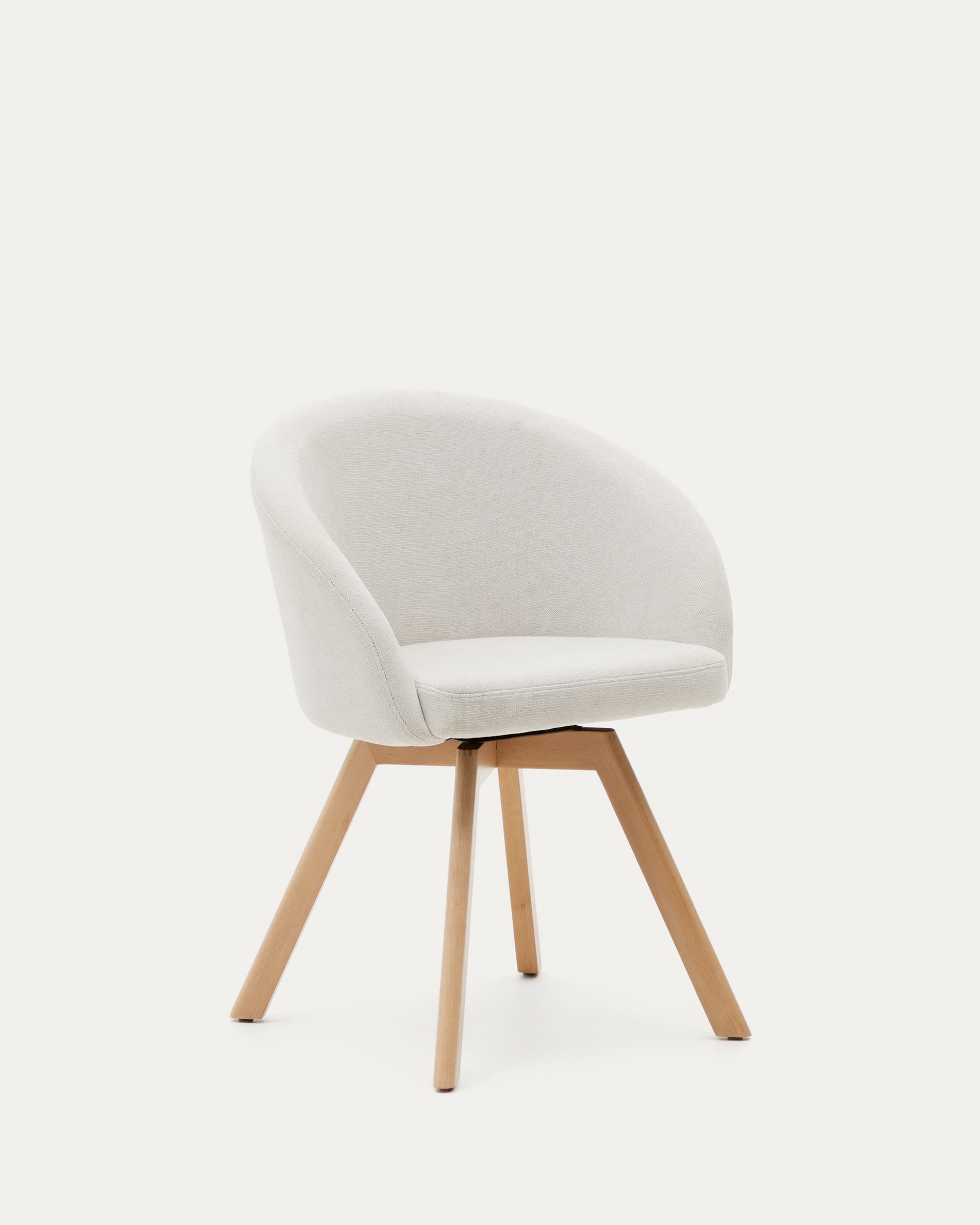 3D-Modell: Marvin Drehstuhl, beige Chenille, Buchenholzbeine, modernes Design, komfortabel, stabil, von Kave Home.