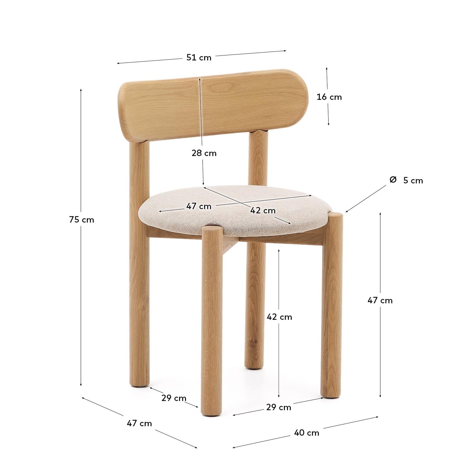 Entdecke den Nebai Stuhl von Kave Home: Eleganz trifft auf Komfort mit beiger Chenille und robustem Eichenholz. Ideal für jedes Esszimmer!