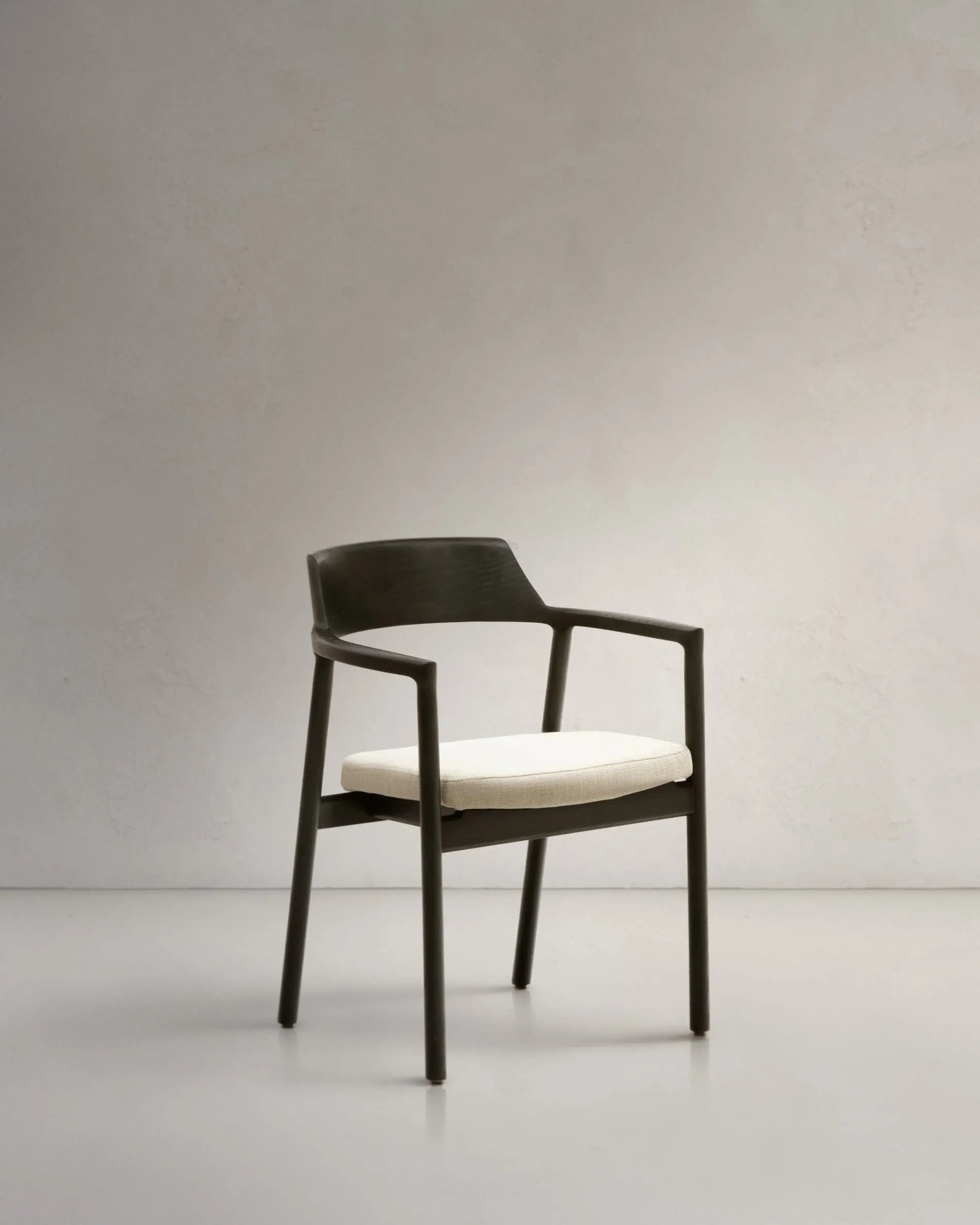 3D-Modell: Alocs Stuhl, beige Chenille, Eiche, abnehmbar, skandinavisch-japanisches Design, FSC-zertifiziert.