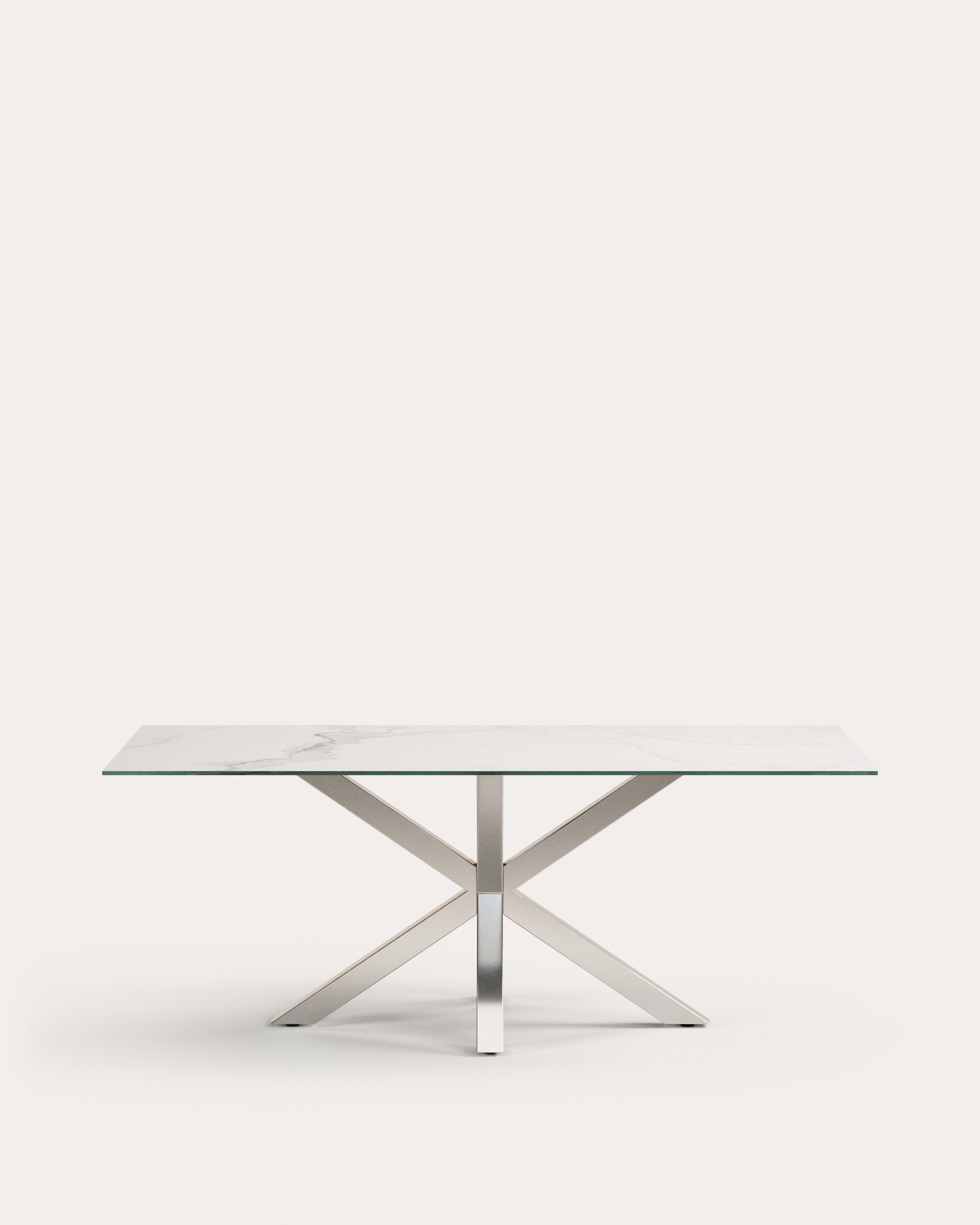 Eleganter Tisch Argo: Iron Moss-Porzellan, Edelstahlbeine, 200x100 cm. Perfekt für stilvolle, gesellige Anlässe.