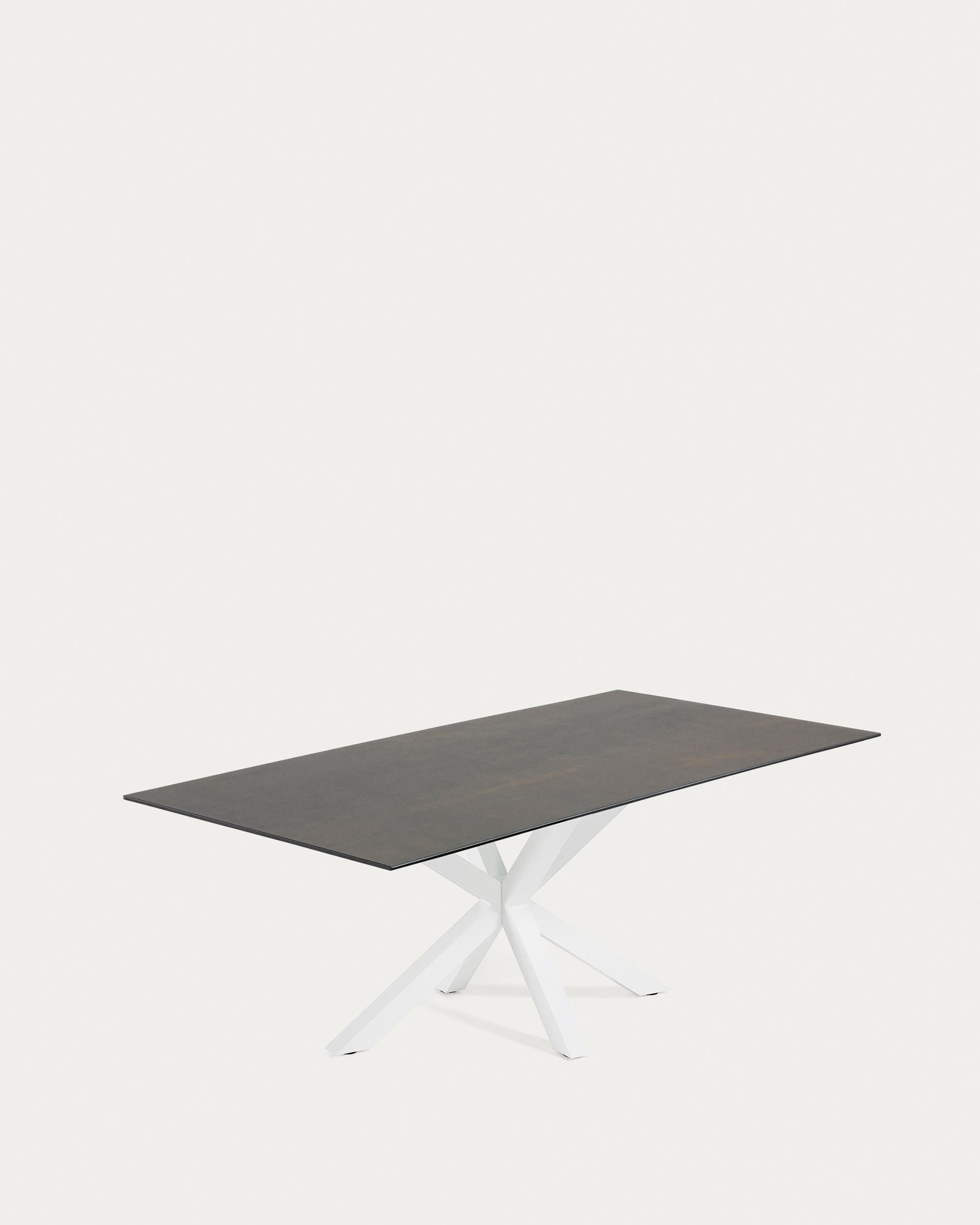 Eleganter Tisch Argo: Iron Moss-Porzellan, weiße Stahlbeine, 180x100 cm. Perfekt für stilvolle Zusammenkünfte.
