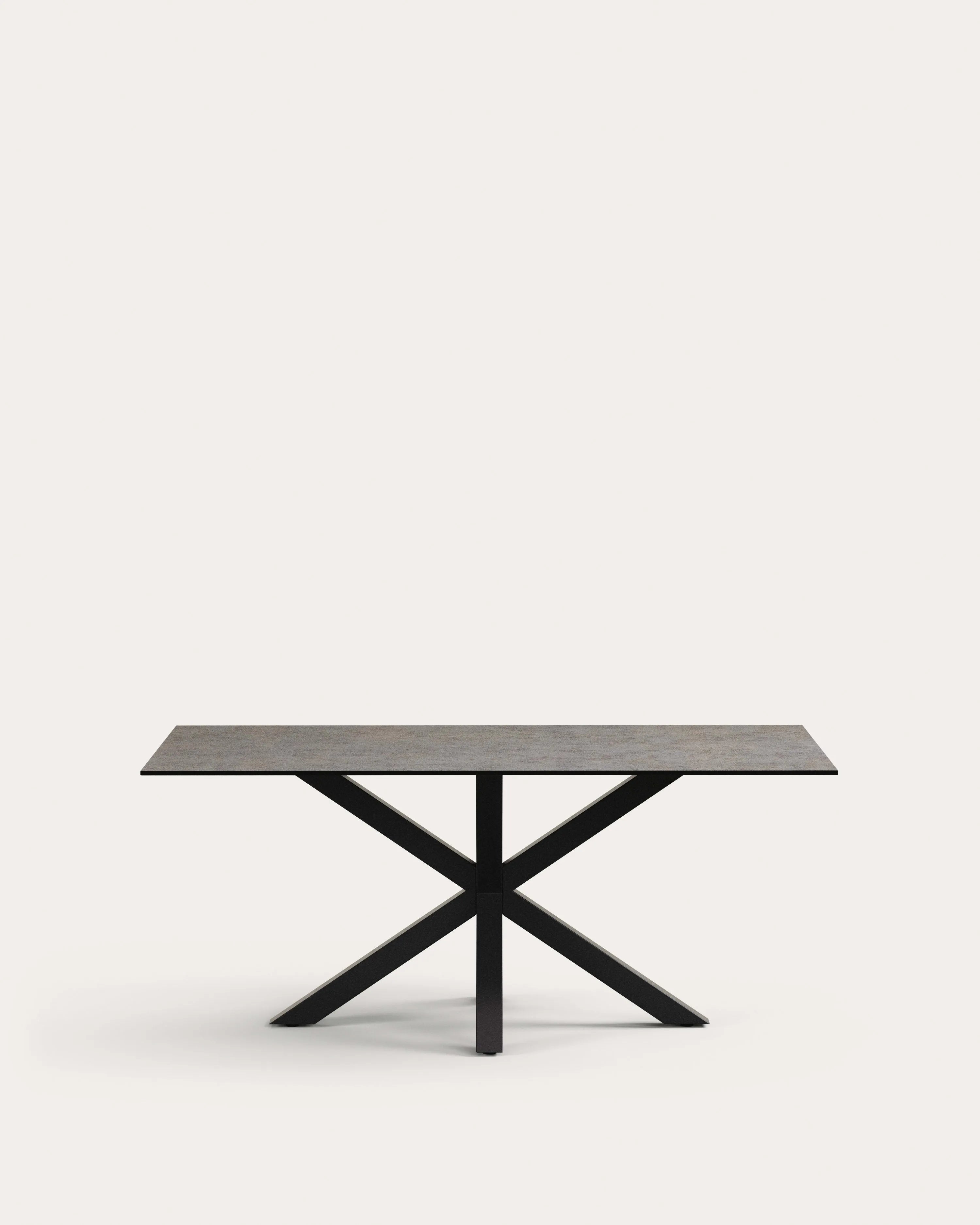 Moderner Tisch Argo: Iron Moss-Porzellanplatte, schwarze Stahlbeine, 180x100 cm. Robust, elegant, ideal für gesellige Anlässe.