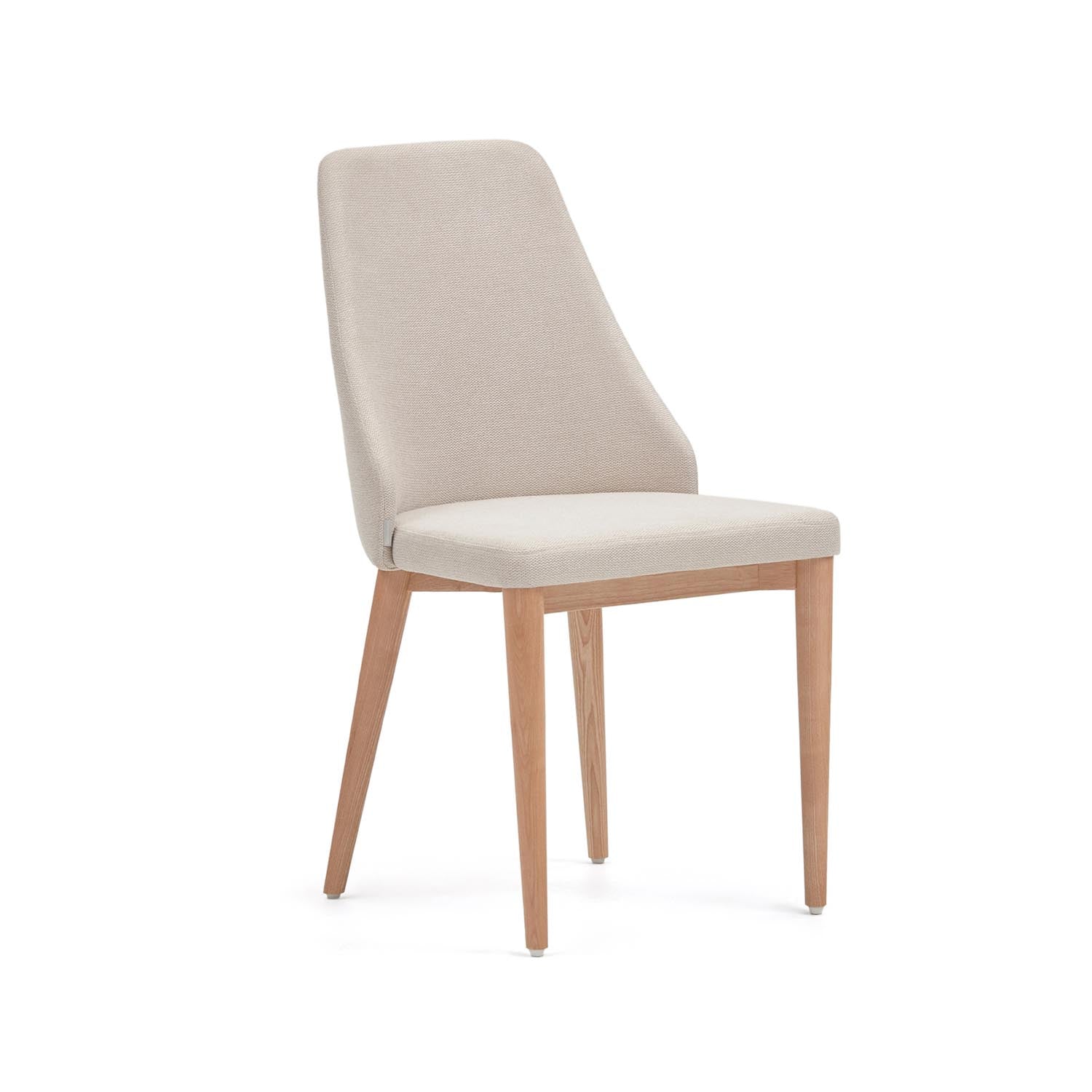 Rosie Stuhl aus beiger Chenille mit Beinen aus massiver Esche mit natürlichem Finish in Beige, Natur präsentiert im Onlineshop von KAQTU Design AG. Stuhl ist von Kave Home