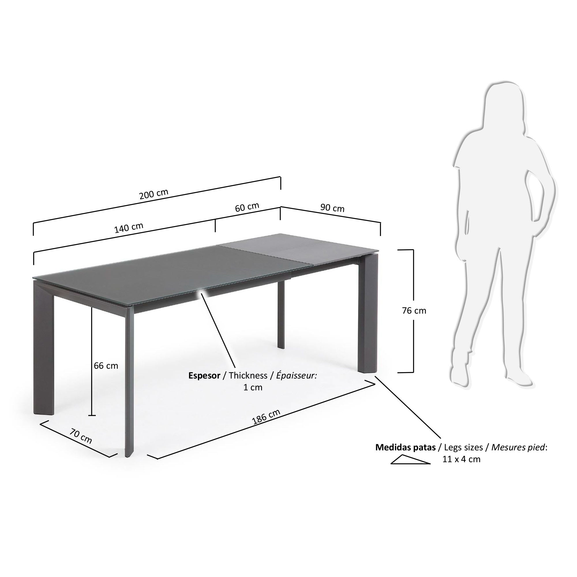 Eleganter Axis Ausziehtisch von Kave Home mit pflegeleichter Glasplatte in Grau und robusten Stahlbeinen, ausziehbar von 140 auf 200 cm für gesellige Anlässe.