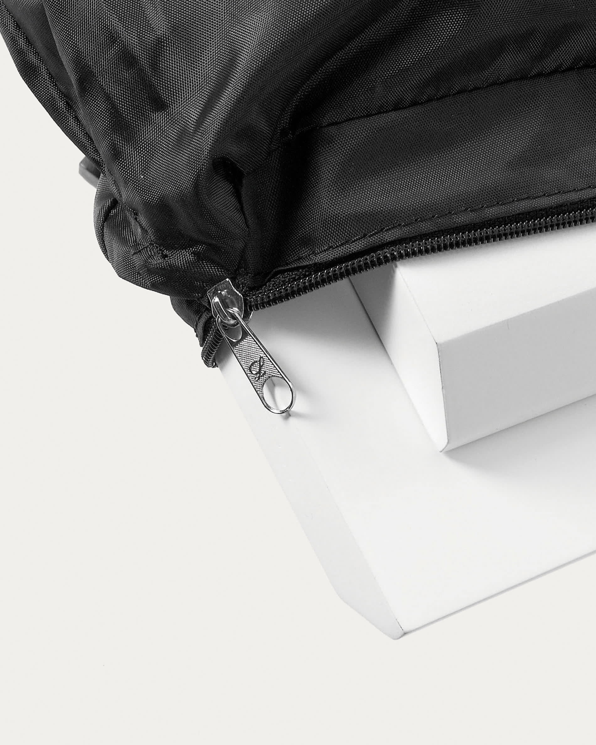 Oqui Tasche