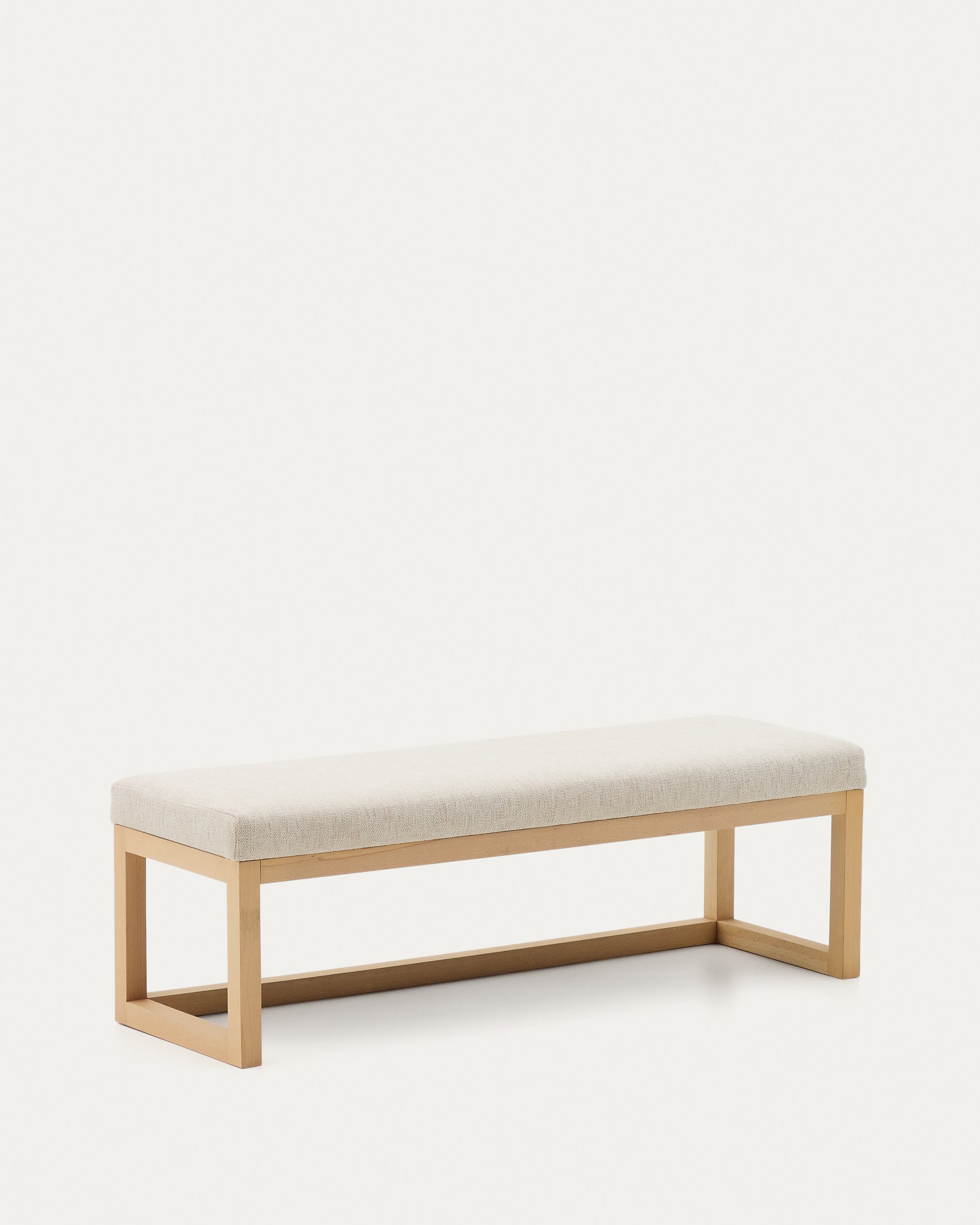 Bank Loya aus beiger Chenille und Buchenholz 128 cm in Beige, Natur präsentiert im Onlineshop von KAQTU Design AG. Sitzbank ist von Kave Home