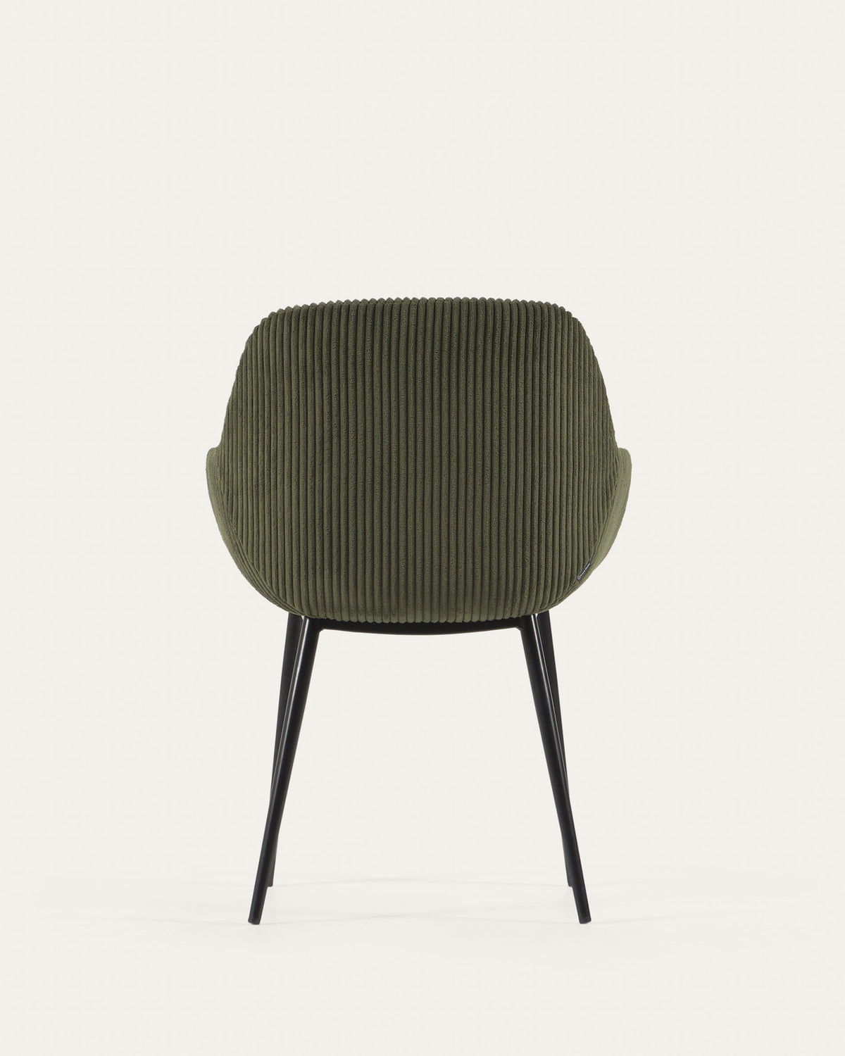 Konna Stuhl aus dunkelgrünem, breitem Cord mit schwarz lackierten Stahlbeinen in Grün präsentiert im Onlineshop von KAQTU Design AG. Stuhl mit Armlehne ist von Kave Home