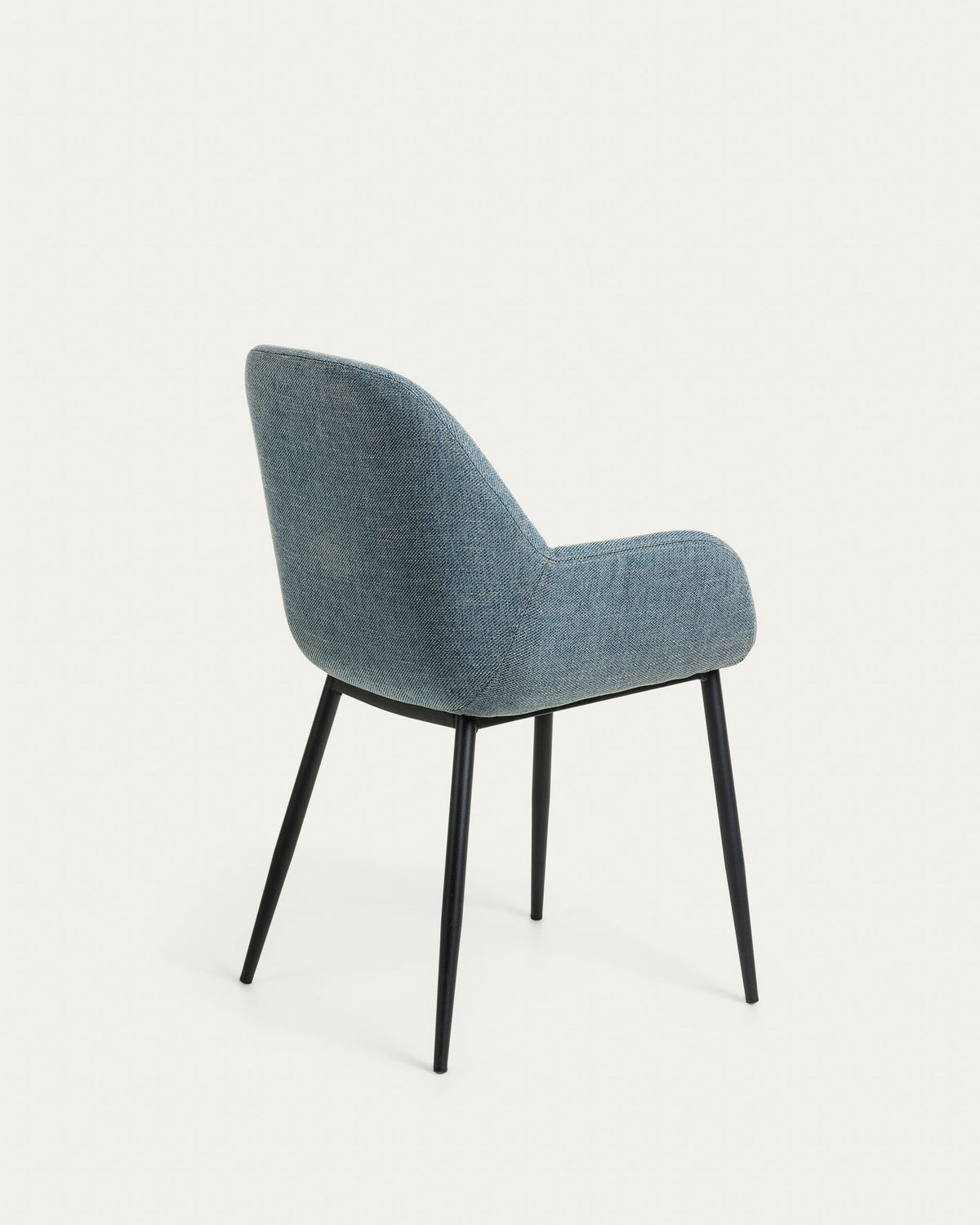 Konna Stuhl in Hellblau mit schwarz lackierten Stahlbeinen in Blau, Schwarz präsentiert im Onlineshop von KAQTU Design AG. Stuhl mit Armlehne ist von Kave Home