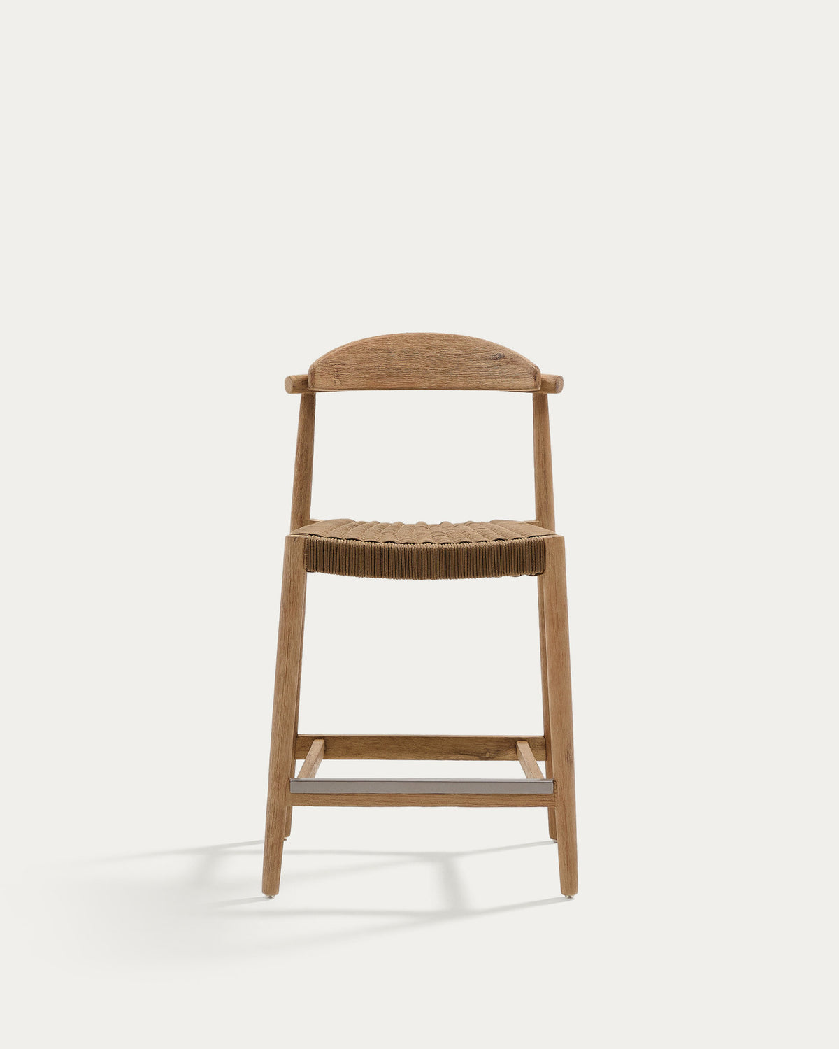 Nina Hocker aus massivem Akazienholz Höhe 62 cm FSC 100% in Beige, Natur präsentiert im Onlineshop von KAQTU Design AG. Barhocker ist von Kave Home