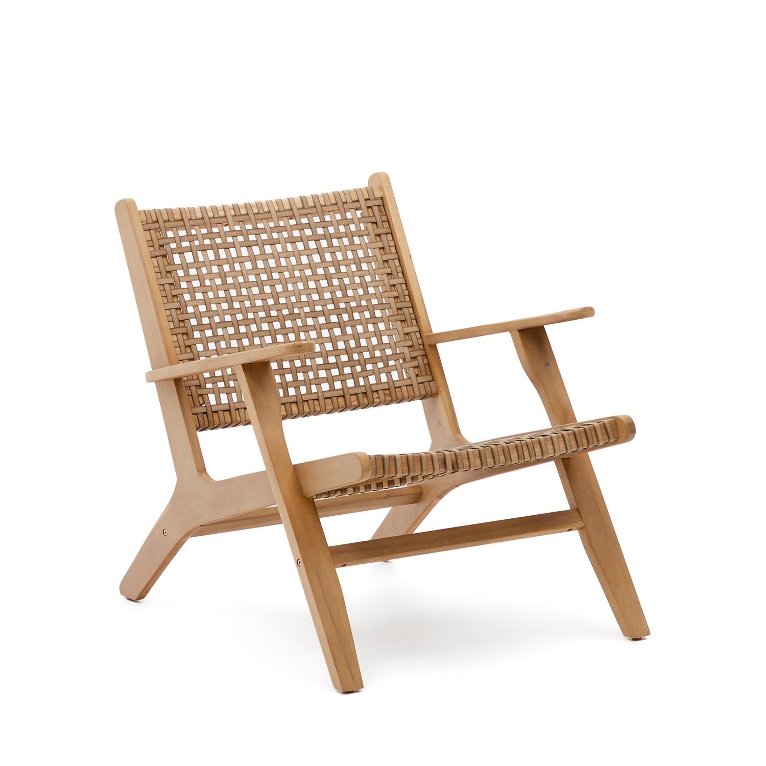 Der Grignoon Sessel aus Akazienholz und Korbweide von Kave Home: zeitloses Design, FSC-zertifiziert, ideal für den Aussenbereich.