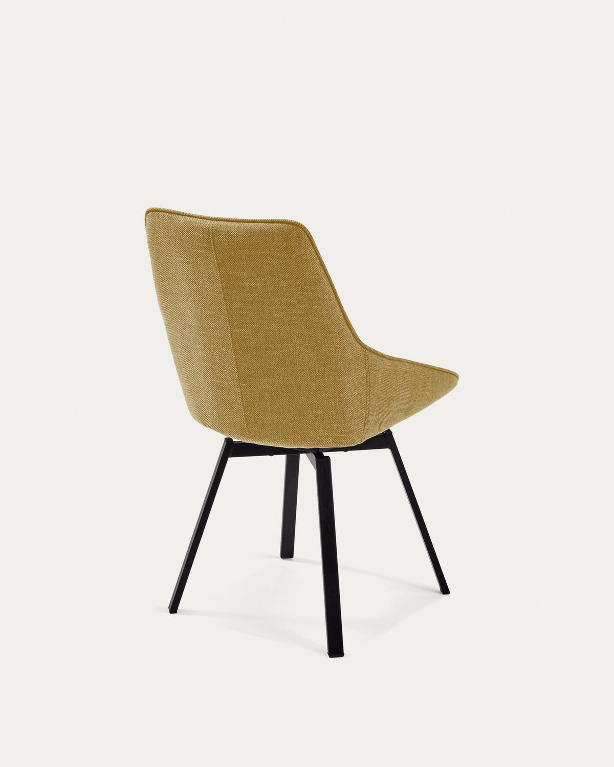 Jenna Drehstuhl senfgelb und Stahlbeine mit schwarzem Finish FSC 100% in Senfgelb, Schwarz präsentiert im Onlineshop von KAQTU Design AG. Dreh-Schalenstuhl mit Armlehnen ist von Kave Home