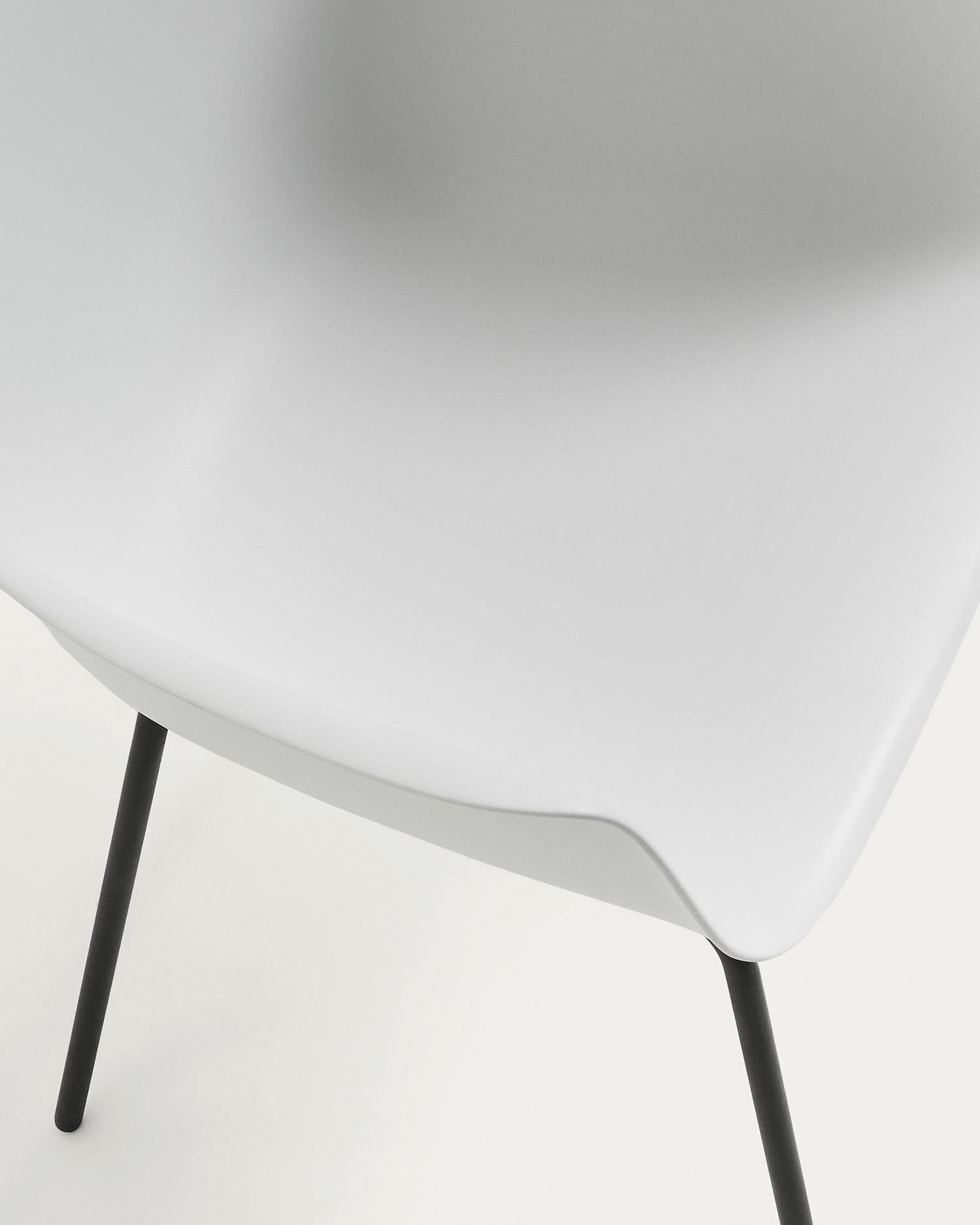 Khasumi Stuhl weiß in Weiss präsentiert im Onlineshop von KAQTU Design AG. Stuhl ist von Kave Home
