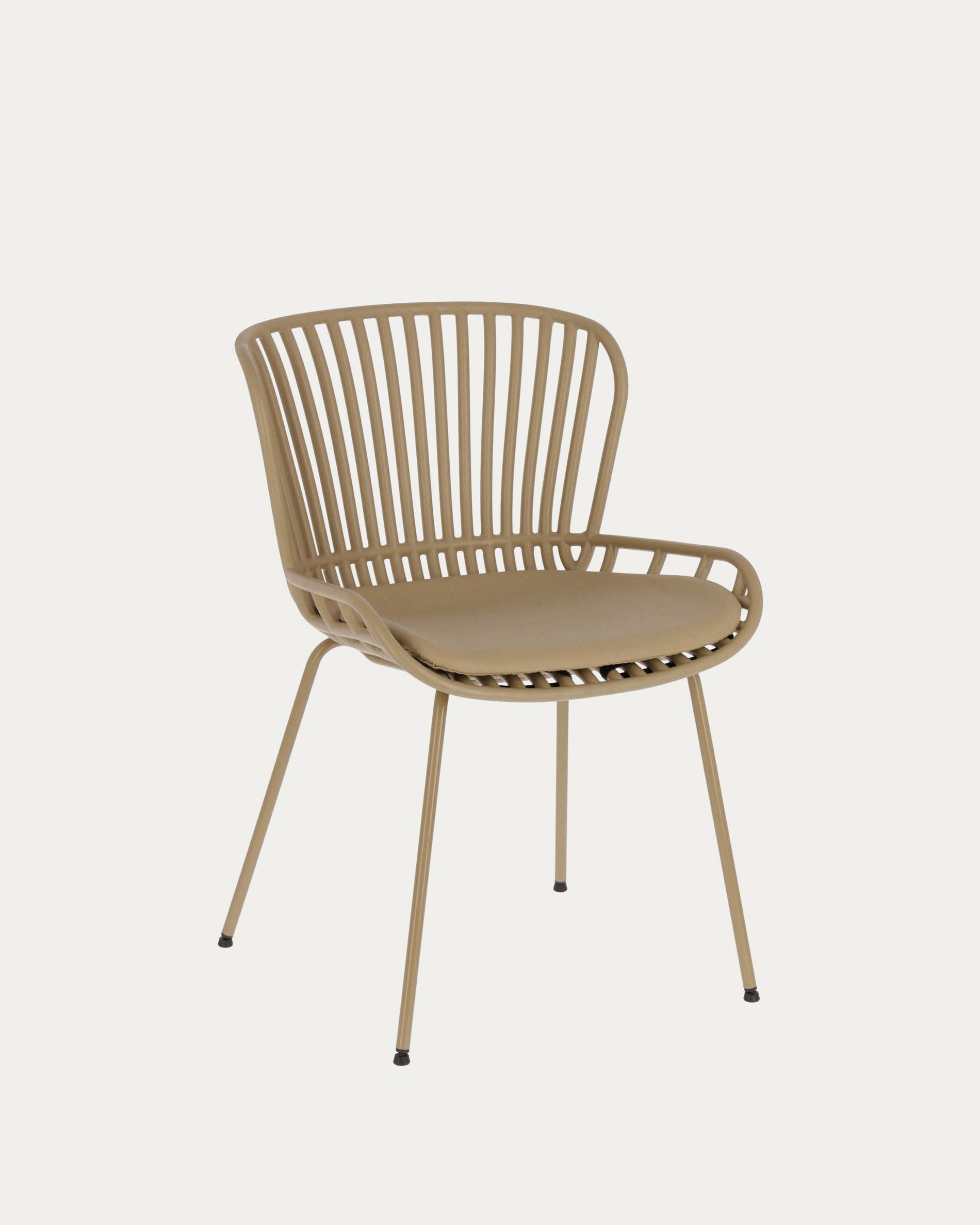 3D-Modell des Surpik Stuhls in Beige mit Stahlbeinen, ideal für AR: stilvoll, langlebig und pflegeleicht.