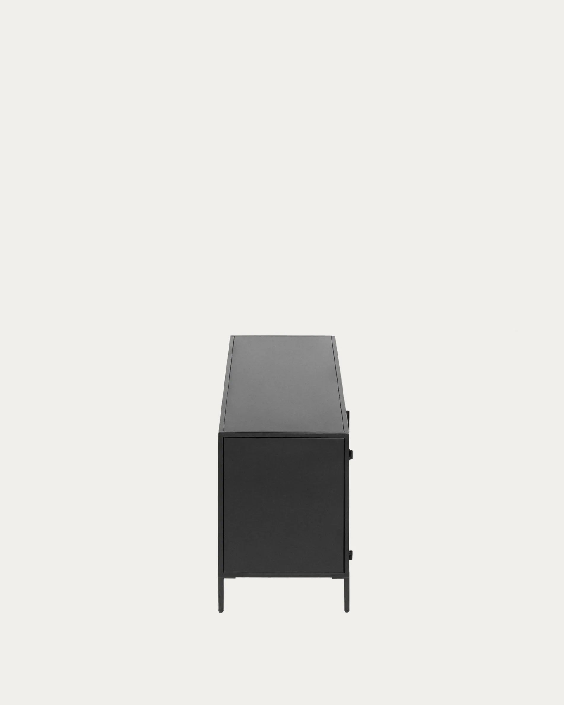 Moderner TV-Schrank aus schwarzem Metall, 150x50 cm, mit 1 Tür und 1 Schublade. Stilvolles Design von Kave Home.