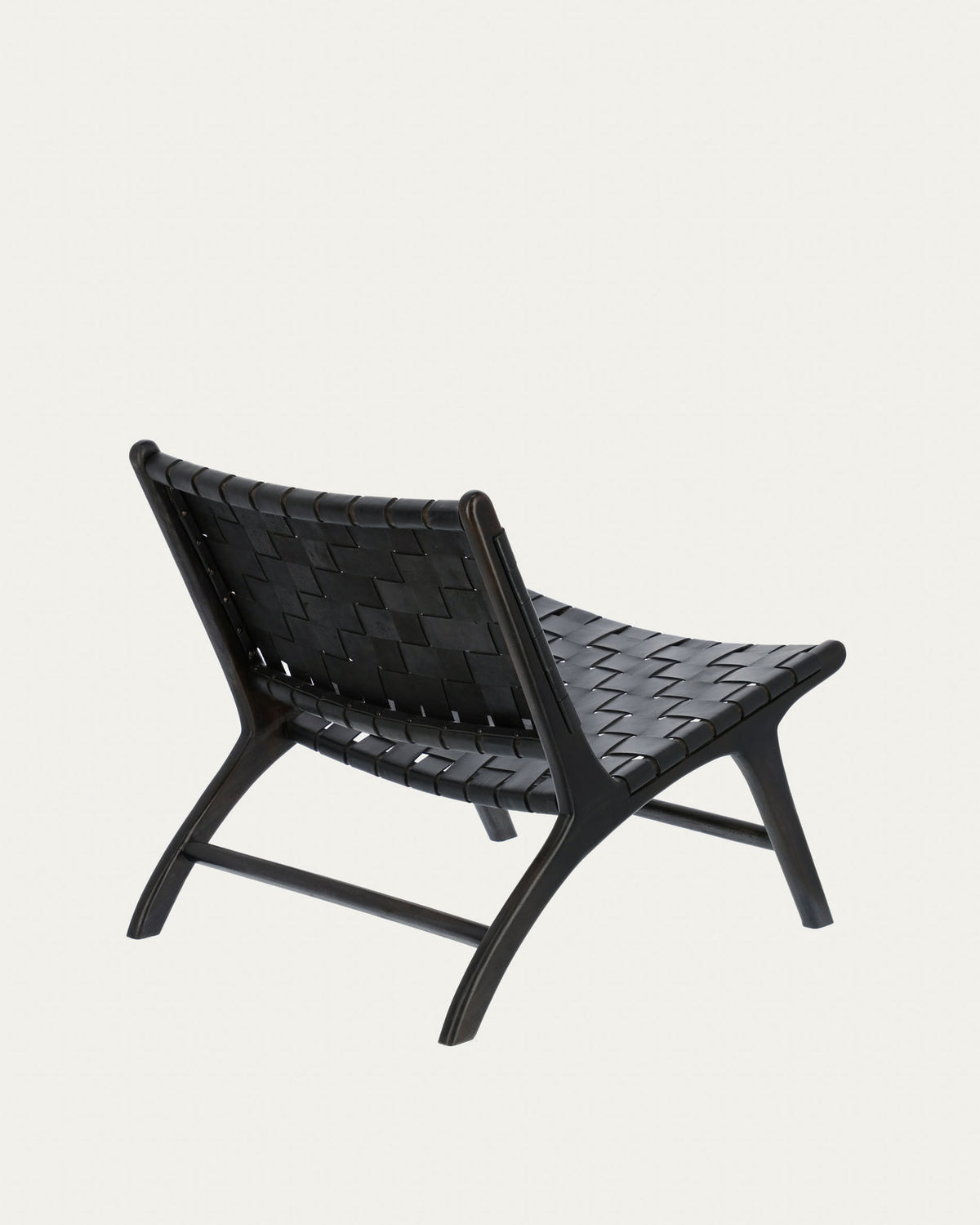 schwarzer Calixta Sessel in Schwarz präsentiert im Onlineshop von KAQTU Design AG. Sessel ist von Kave Home